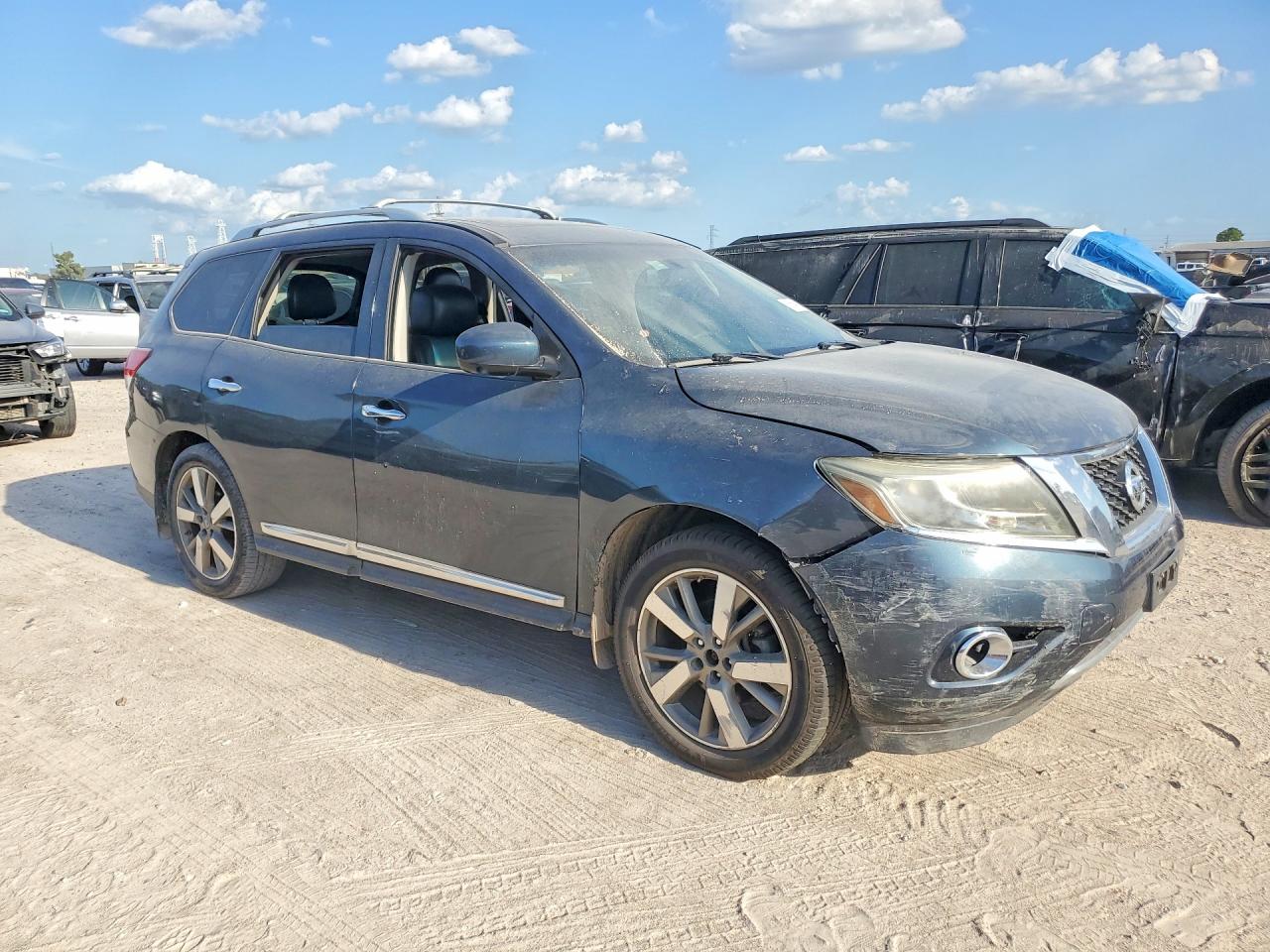 2014 Nissan Pathfinder S Black vin: 5N1AR2MN1EC714460