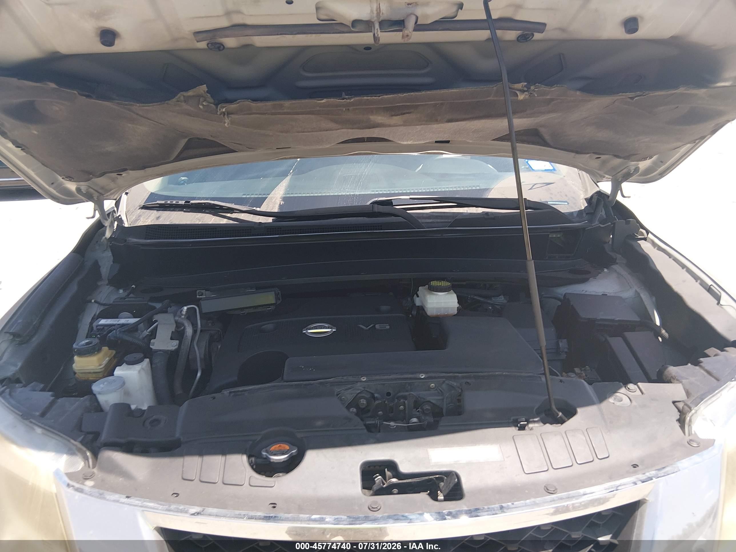 2014 Nissan Pathfinder S Серебряный vin: 5N1AR2MN1EC718072