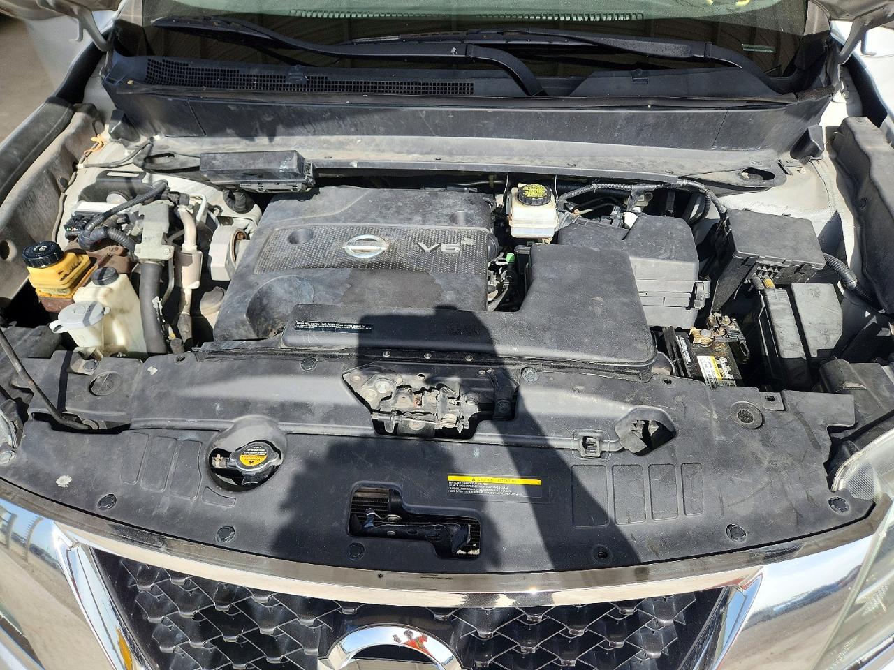 2015 Nissan Pathfinder S Серебряный vin: 5N1AR2MN1FC615400
