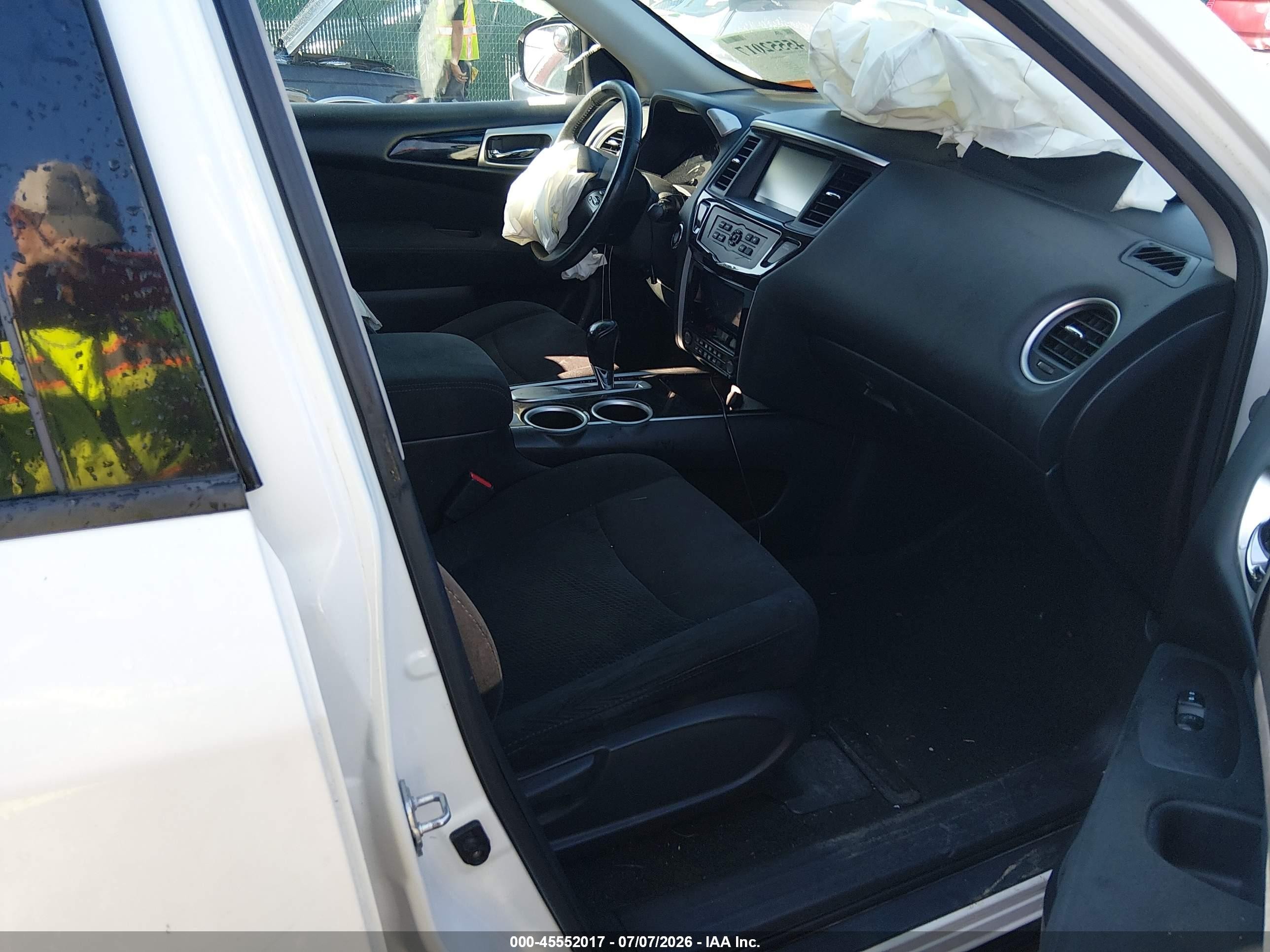 2015 Nissan Pathfinder Sv Белый vin: 5N1AR2MN1FC651250