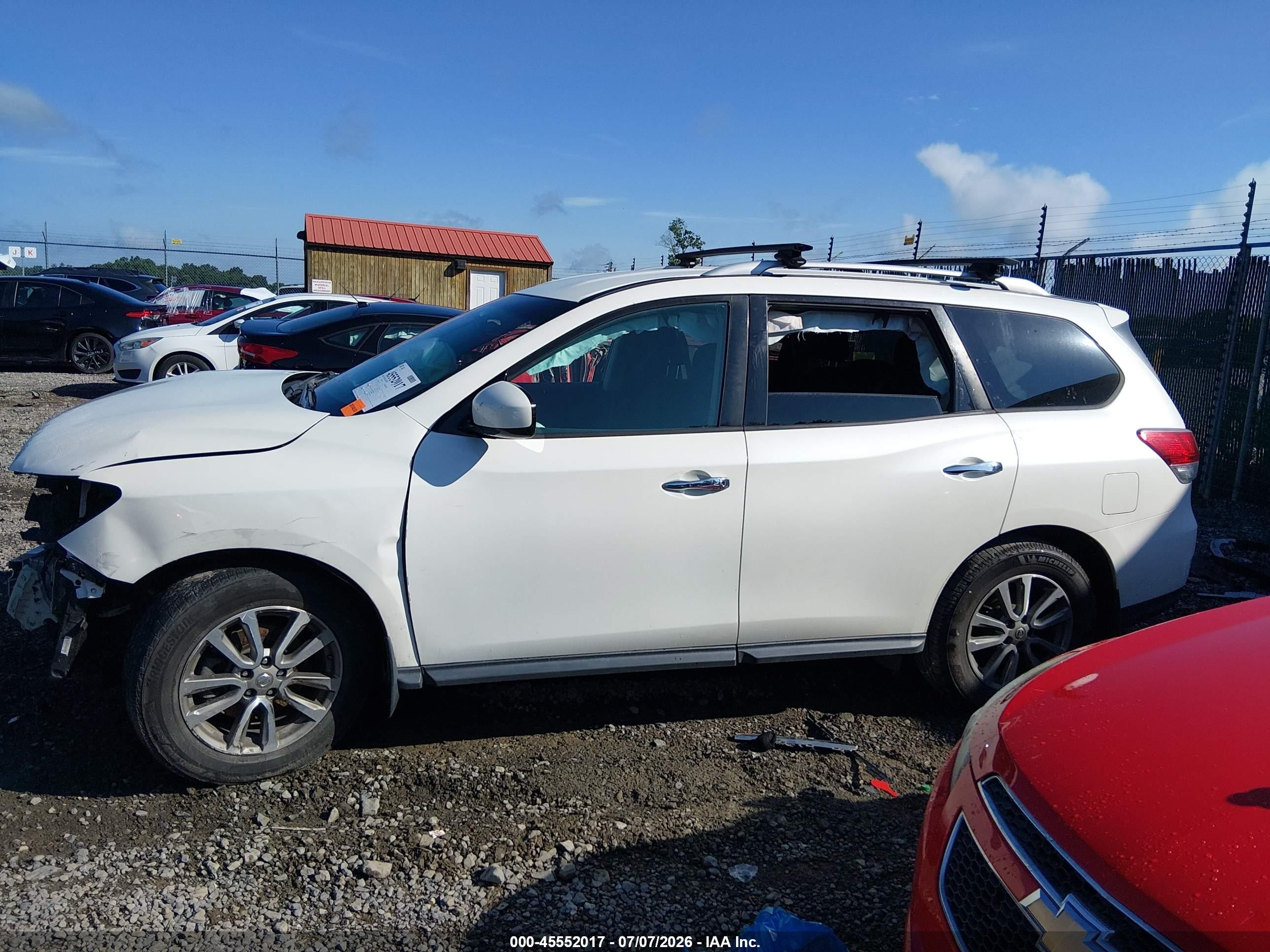 2015 Nissan Pathfinder Sv Белый vin: 5N1AR2MN1FC651250