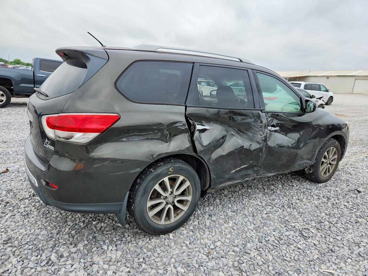 2015 Nissan Pathfinder S Зеленый vin: 5N1AR2MN1FC657355