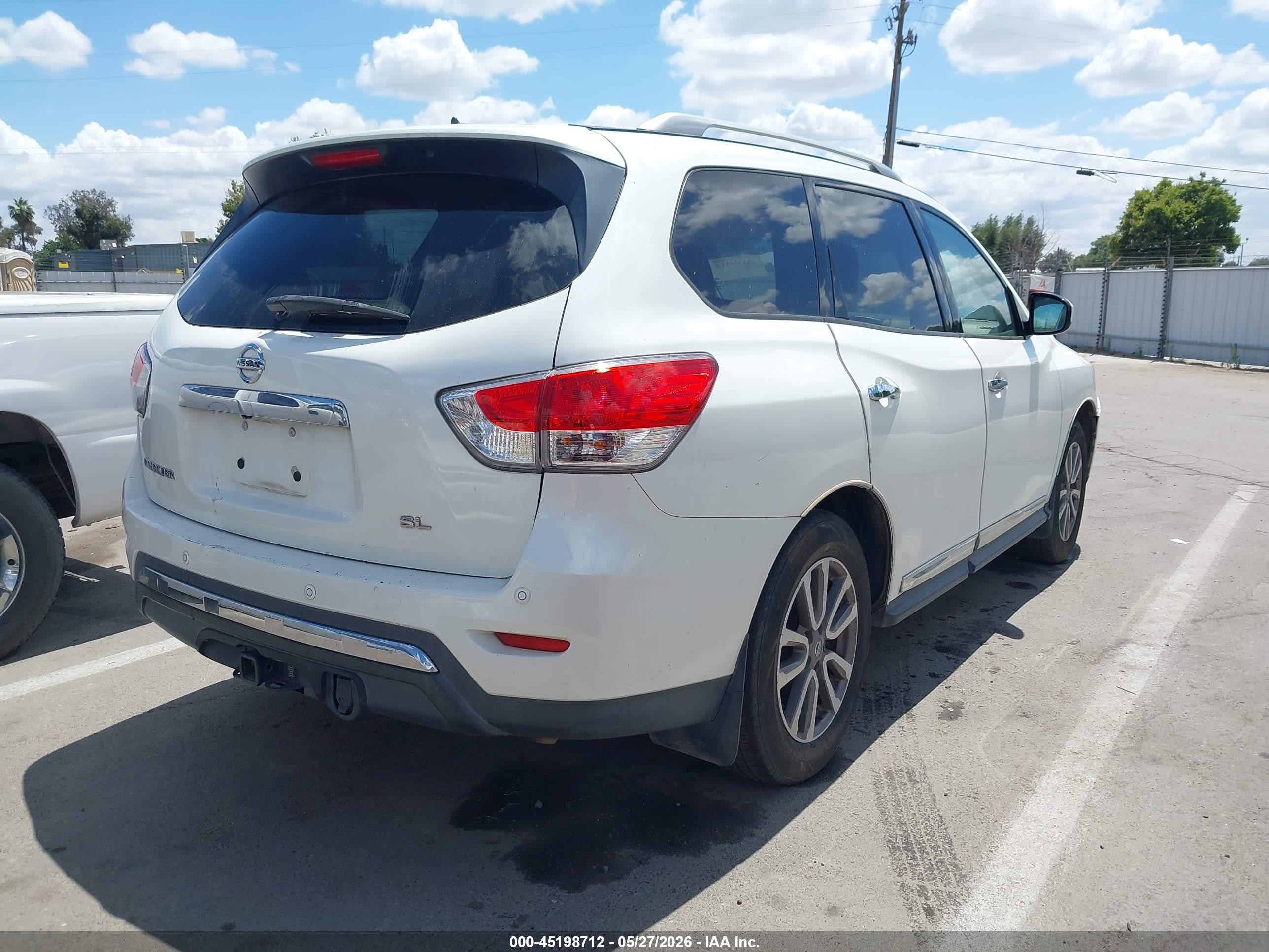 2015 Nissan Pathfinder Sl White vin: 5N1AR2MN1FC662670