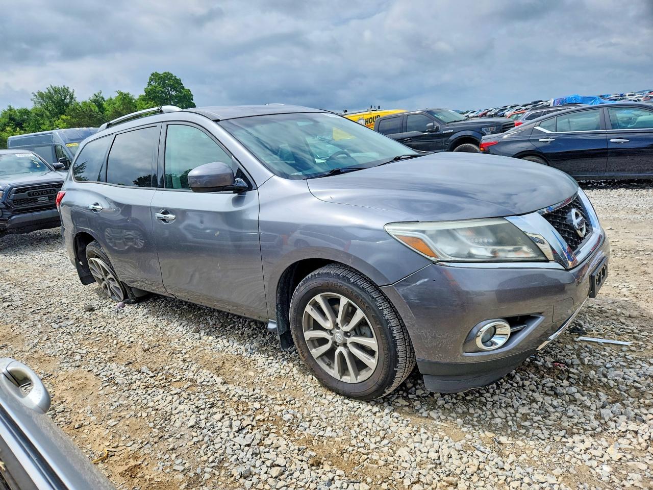2015 Nissan Pathfinder Sv Gray vin: 5N1AR2MN1FC677010