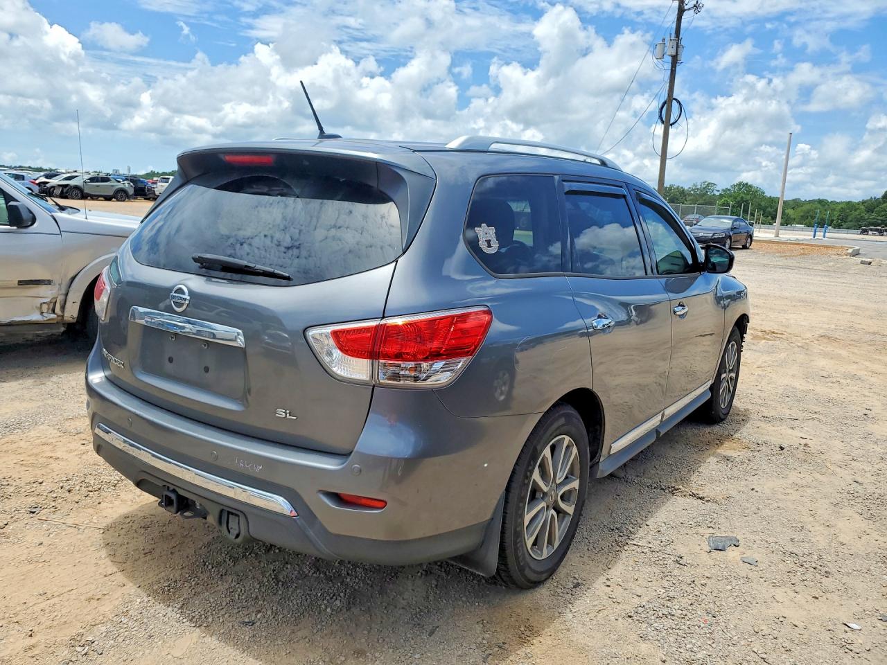 2015 Nissan Pathfinder Sl Gray vin: 5N1AR2MN1FC683454