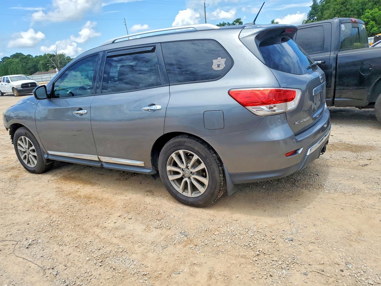 2015 Nissan Pathfinder Sl Gray vin: 5N1AR2MN1FC683454