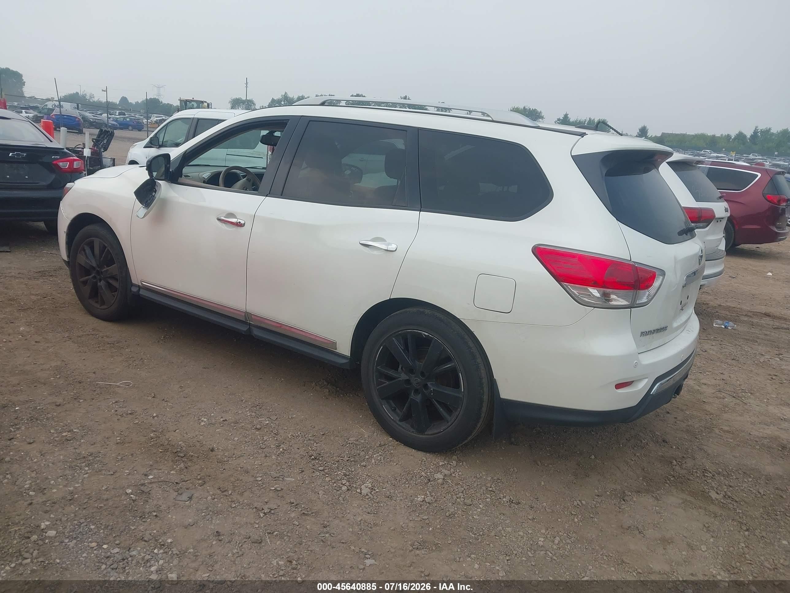 2015 Nissan Pathfinder Platinum White vin: 5N1AR2MN1FC684331