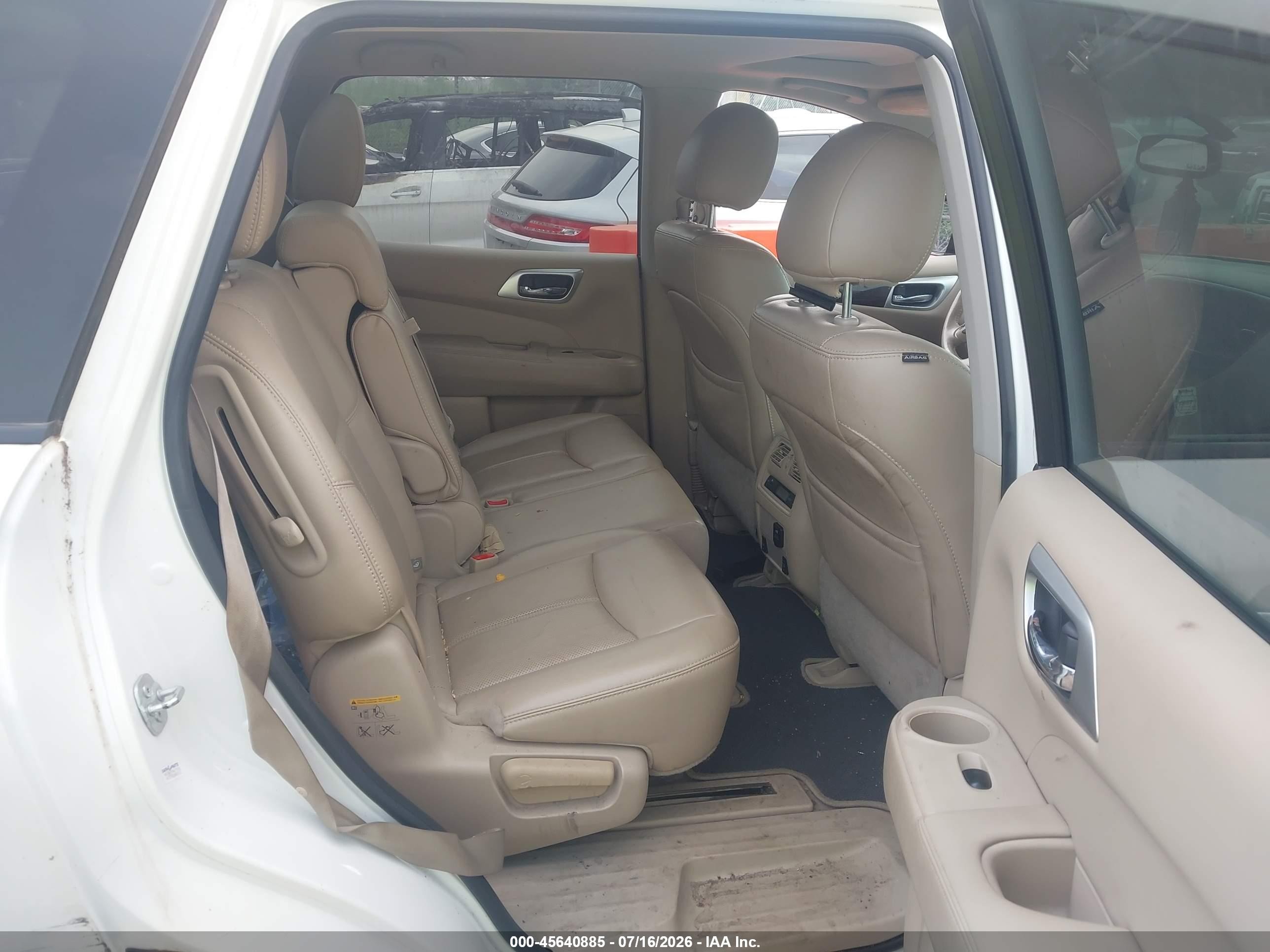 2015 Nissan Pathfinder Platinum White vin: 5N1AR2MN1FC684331
