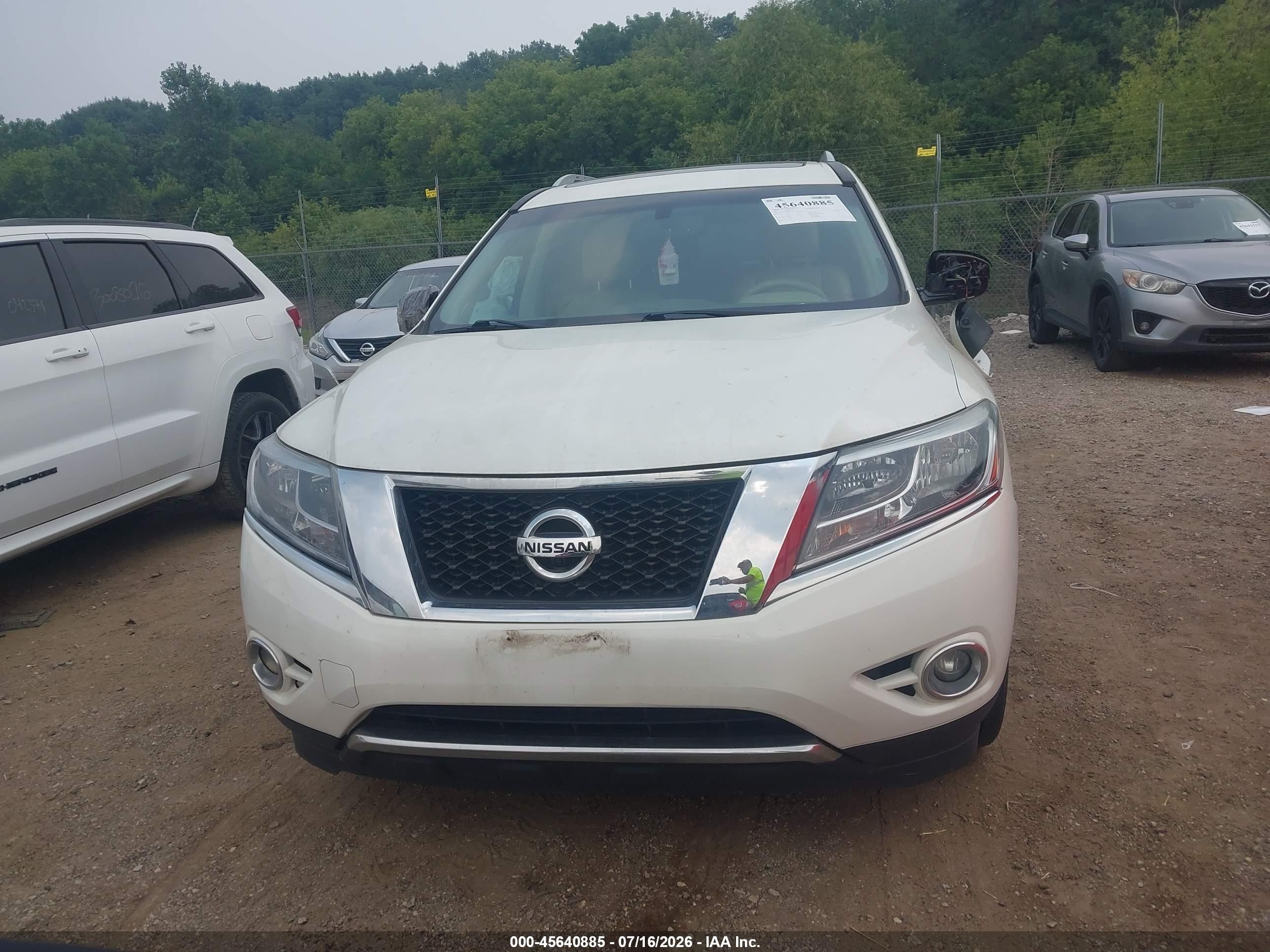 2015 Nissan Pathfinder Platinum White vin: 5N1AR2MN1FC684331