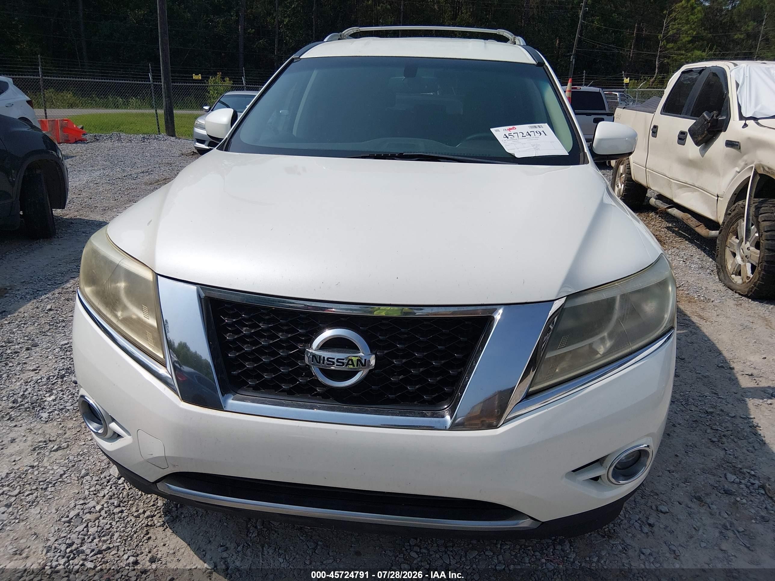 2015 Nissan Pathfinder Sv White vin: 5N1AR2MN1FC704576