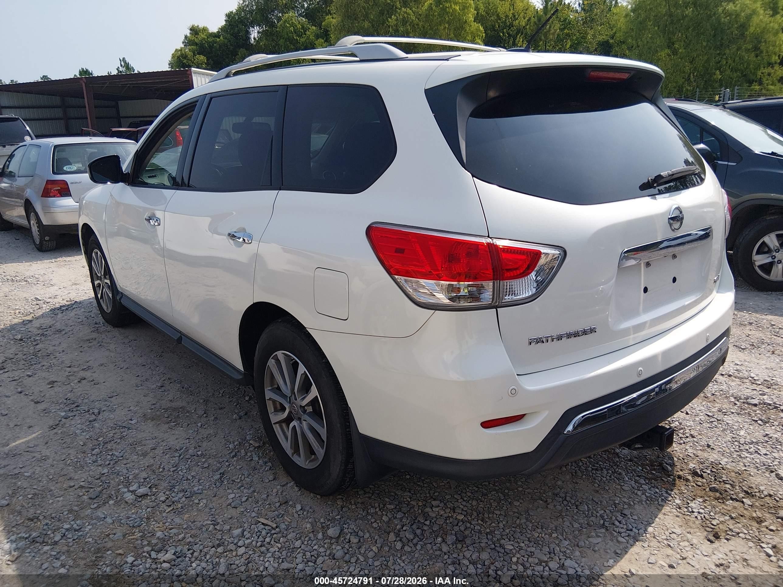 2015 Nissan Pathfinder Sv White vin: 5N1AR2MN1FC704576