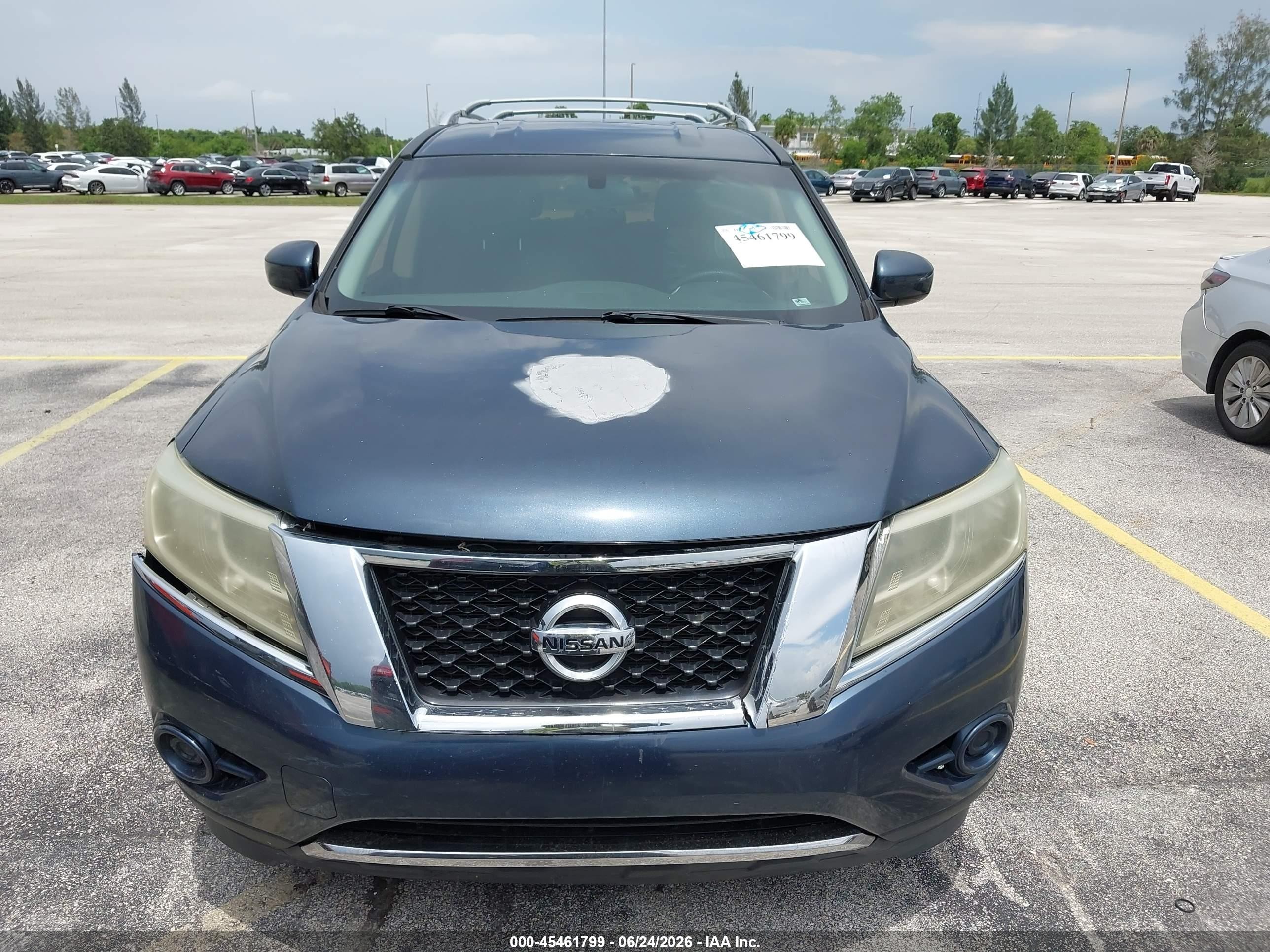 2015 Nissan Pathfinder S Серый vin: 5N1AR2MN1FC708904