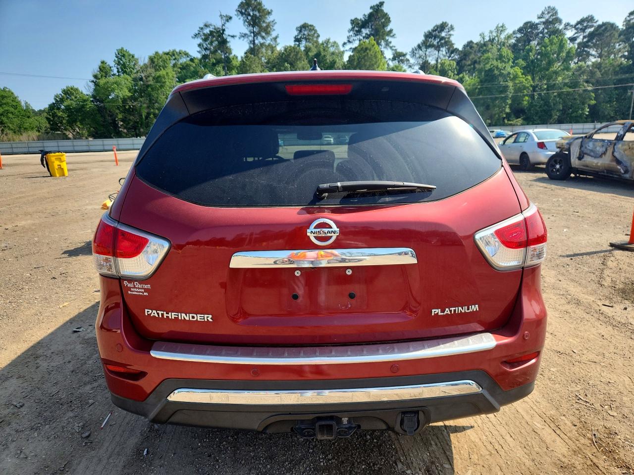 2015 Nissan Pathfinder S Red vin: 5N1AR2MN1FC716923