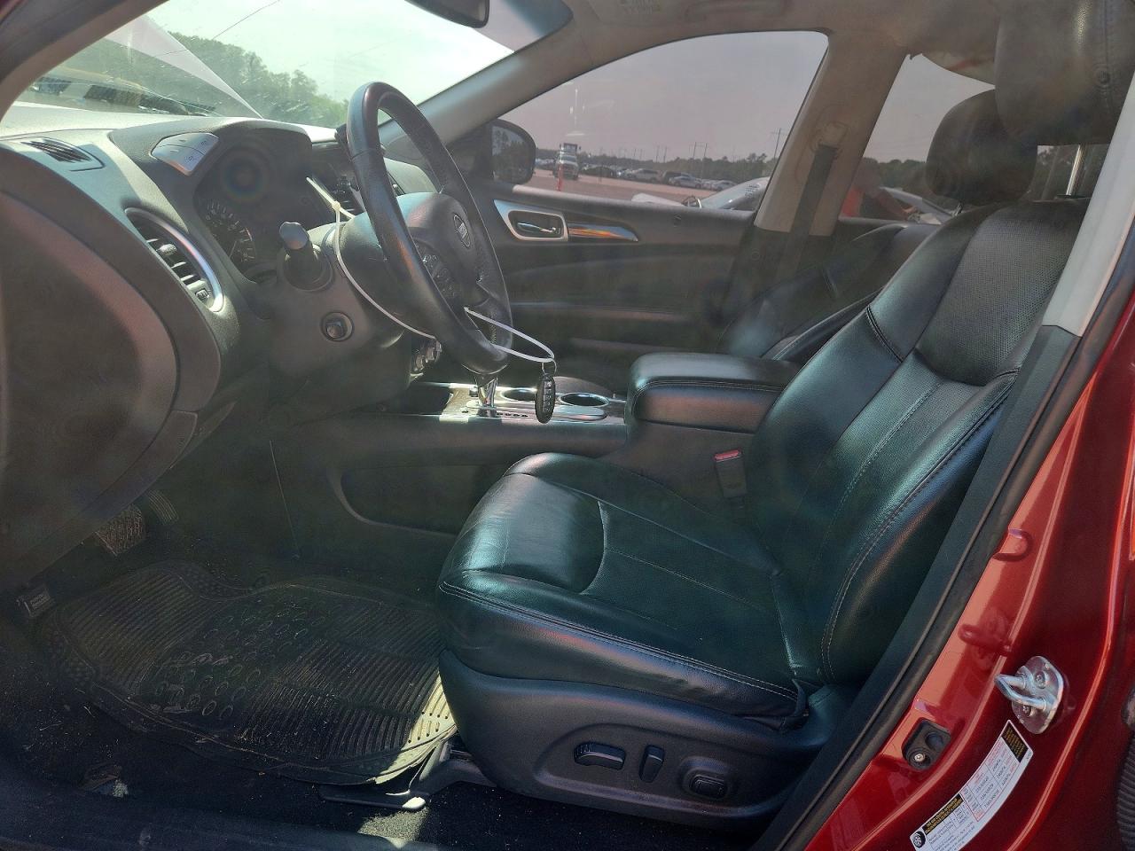 2015 Nissan Pathfinder S Red vin: 5N1AR2MN1FC716923