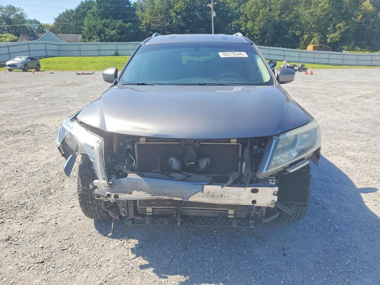 2016 Nissan Pathfinder S Silver vin: 5N1AR2MN1GC615284