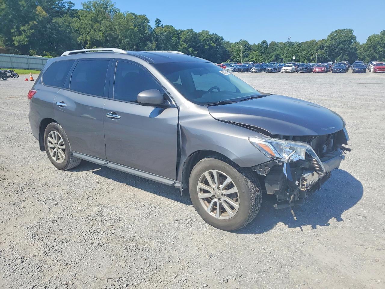 2016 Nissan Pathfinder S Silver vin: 5N1AR2MN1GC615284
