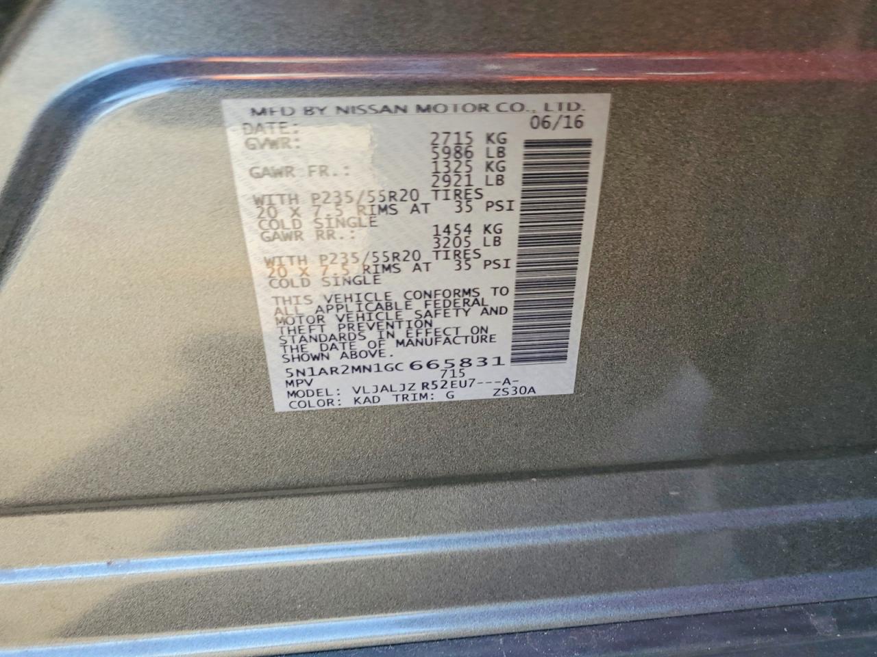 2016 Nissan Pathfinder Platinum Gray vin: 5N1AR2MN1GC665831