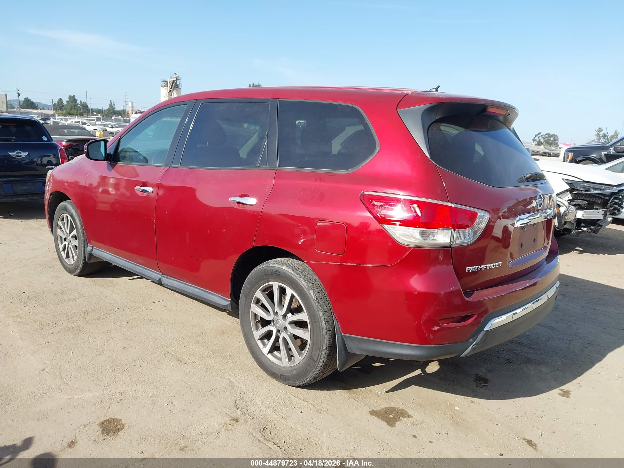 2013 Nissan Pathfinder S Красный vin: 5N1AR2MN2DC601549