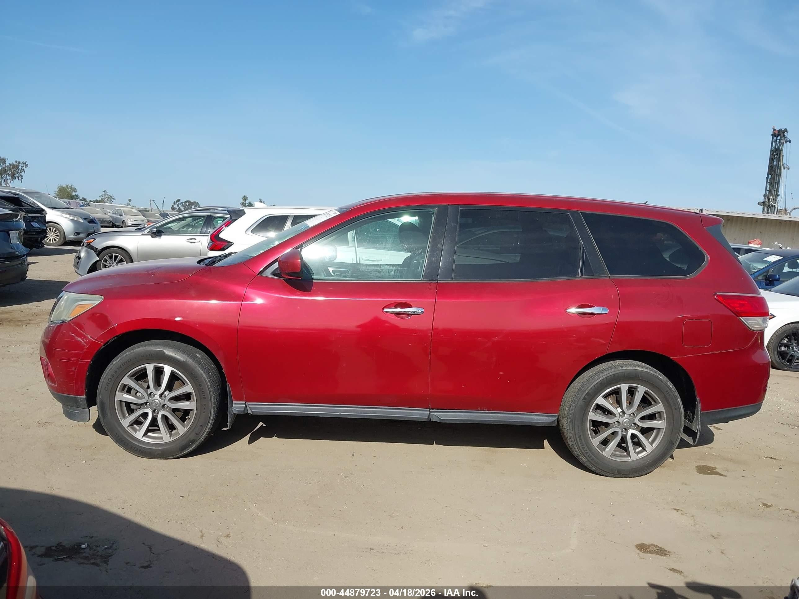 2013 Nissan Pathfinder S Красный vin: 5N1AR2MN2DC601549