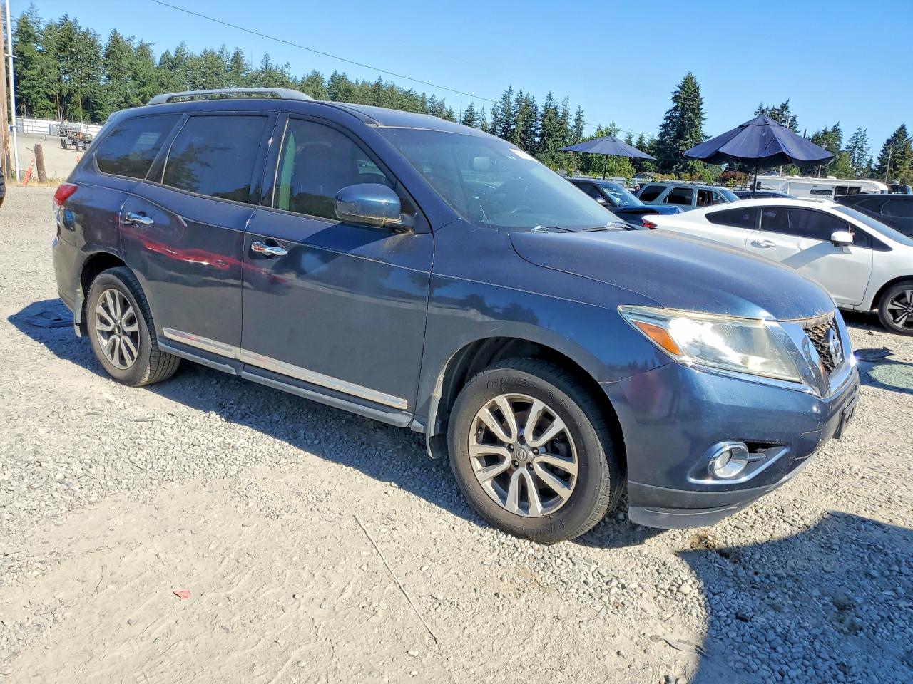 2013 Nissan Pathfinder S Blue vin: 5N1AR2MN2DC602359