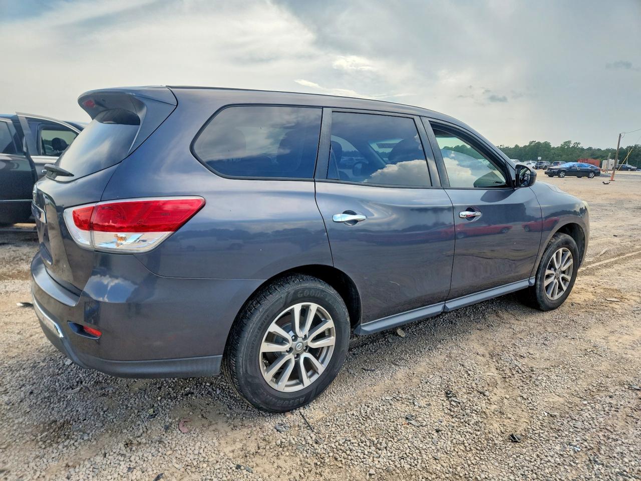 2013 Nissan Pathfinder S Gray vin: 5N1AR2MN2DC614690