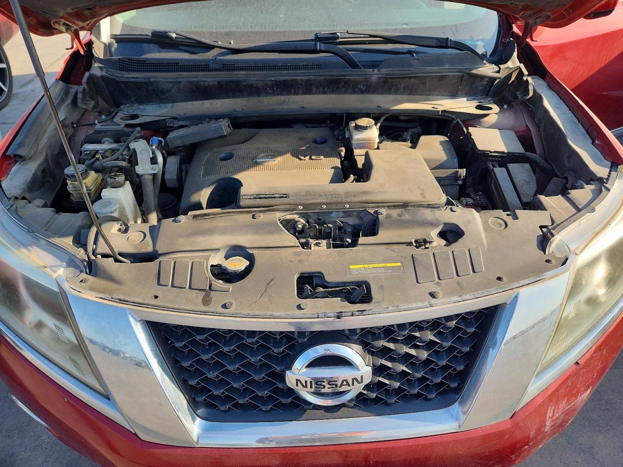 2013 Nissan Pathfinder S Red vin: 5N1AR2MN2DC630372