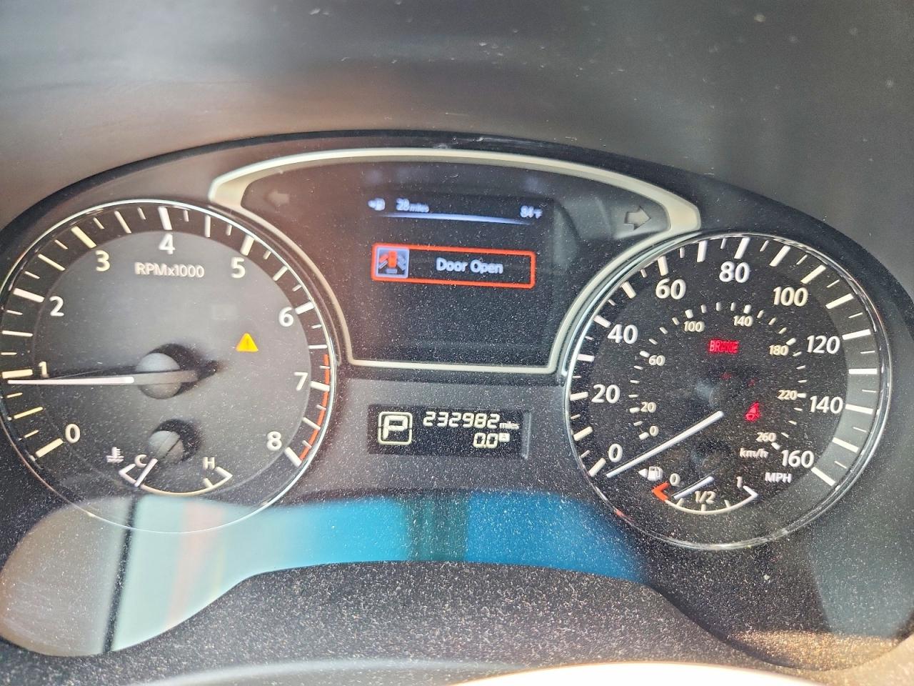 2013 Nissan Pathfinder S Red vin: 5N1AR2MN2DC630372