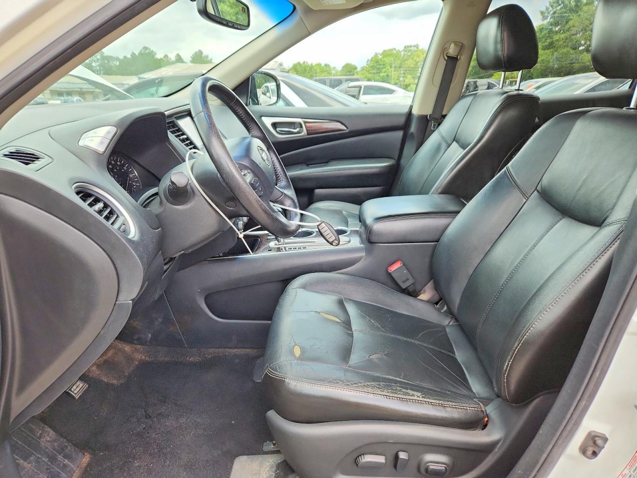 2013 Nissan Pathfinder S White vin: 5N1AR2MN2DC635944