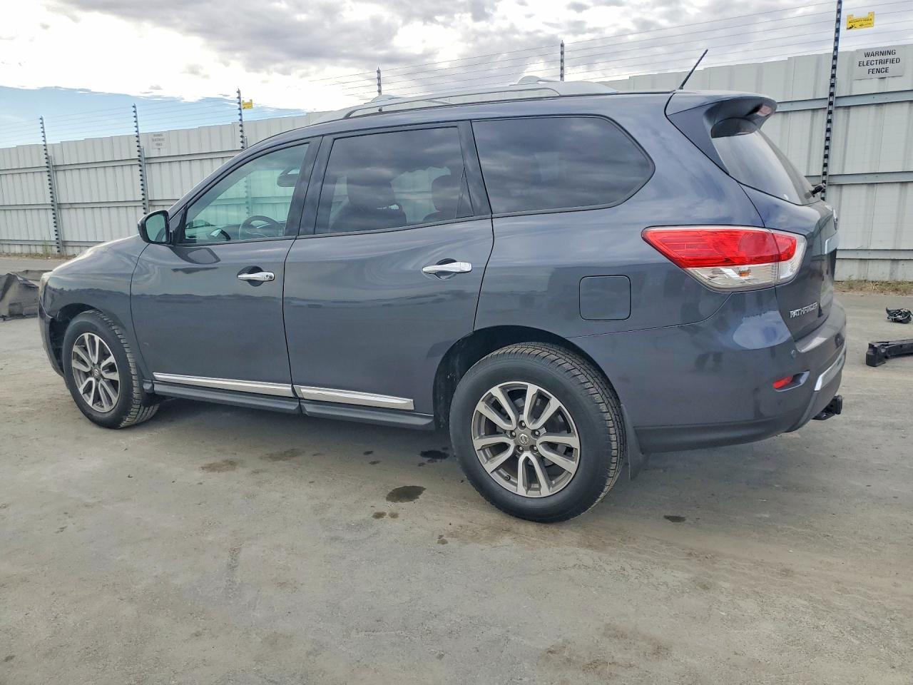 2013 Nissan Pathfinder S Gray vin: 5N1AR2MN2DC640920