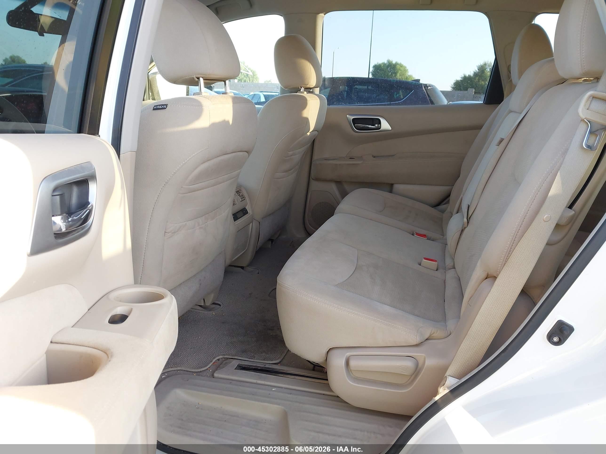 2013 Nissan Pathfinder S White vin: 5N1AR2MN2DC654252