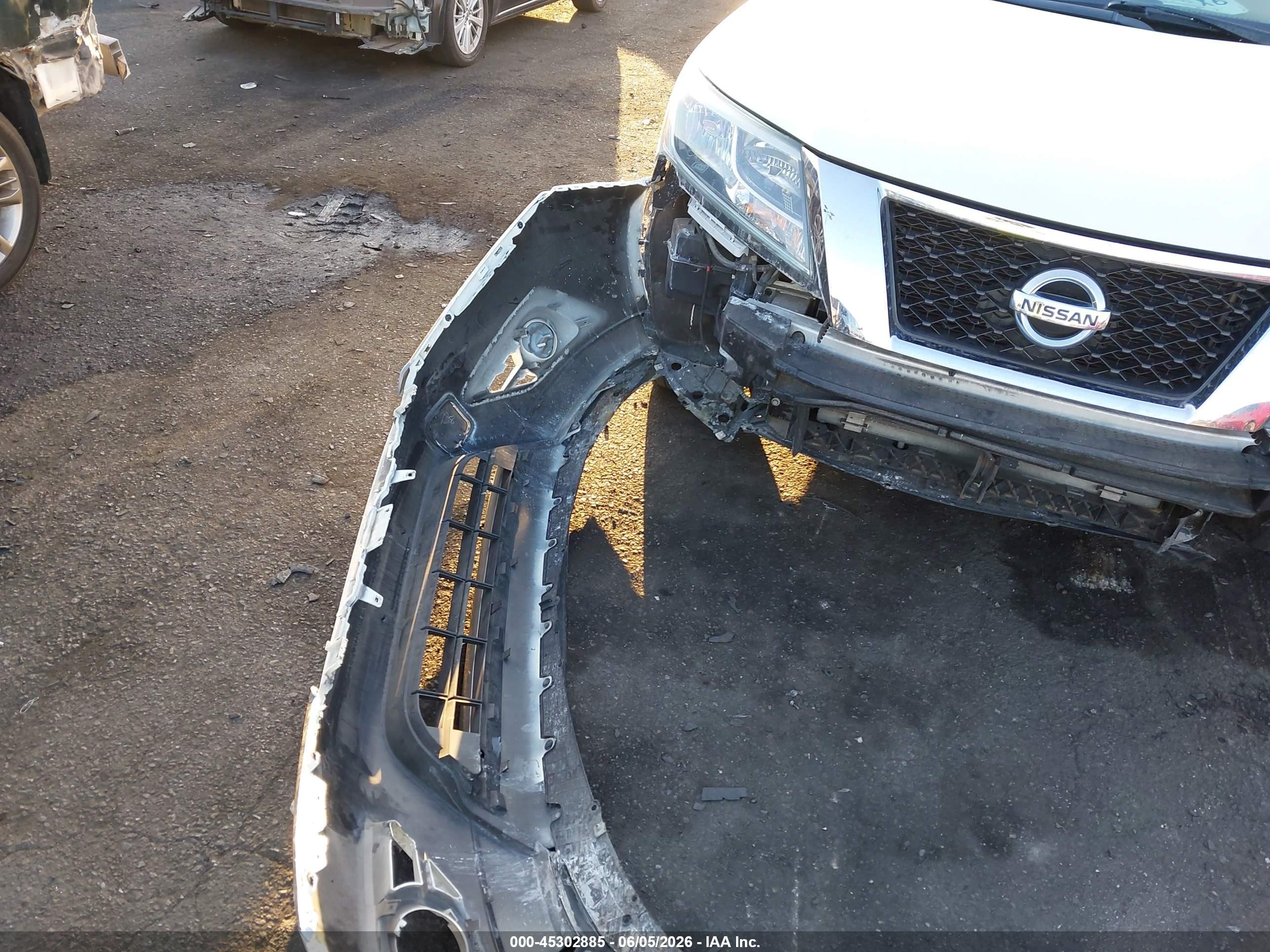 2013 Nissan Pathfinder S White vin: 5N1AR2MN2DC654252