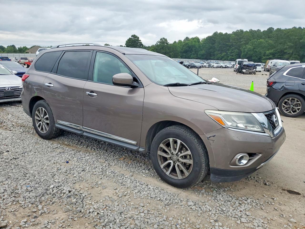 2013 Nissan Pathfinder S Brown vin: 5N1AR2MN2DC659824
