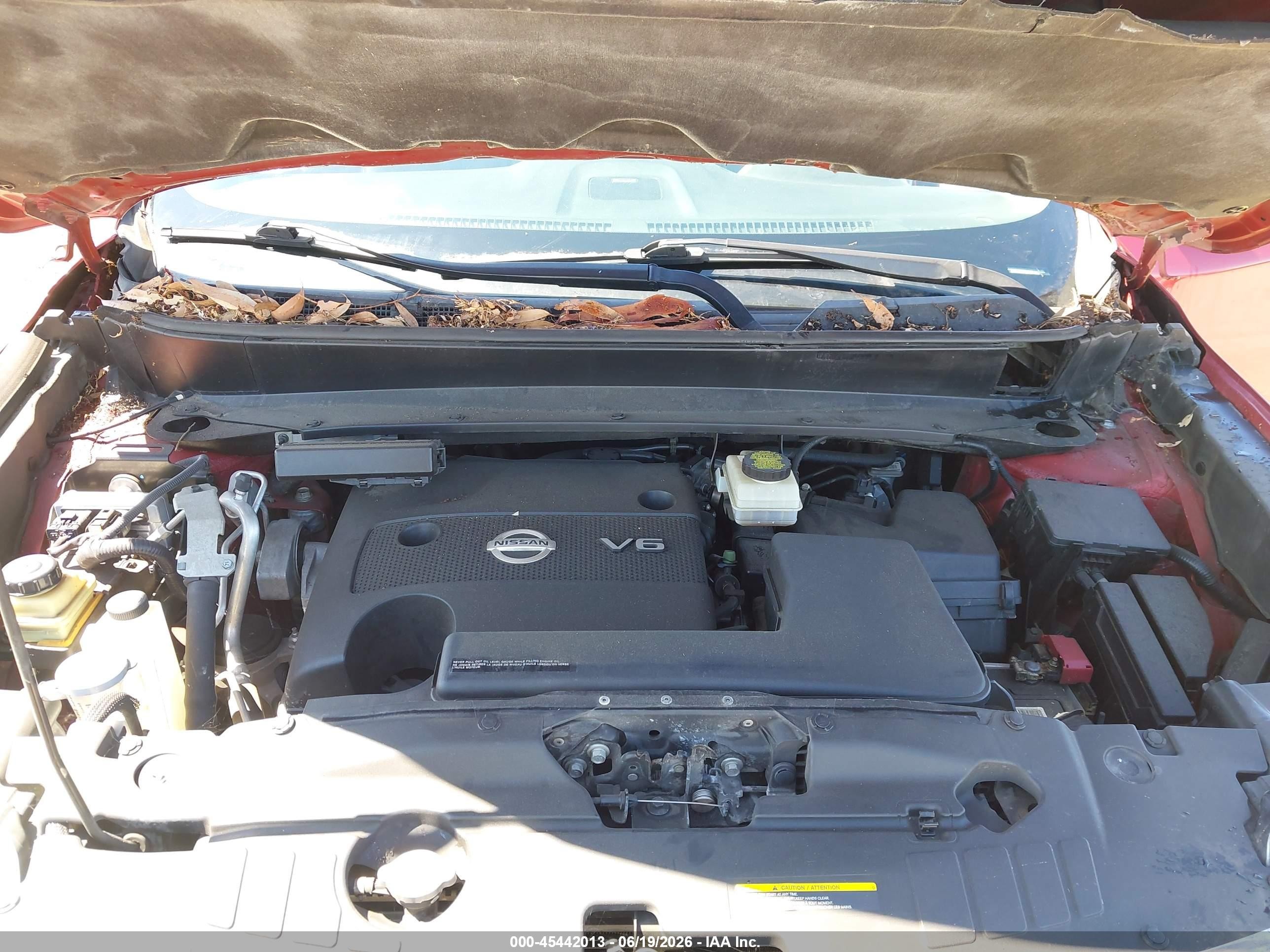 2013 Nissan Pathfinder Platinum Red vin: 5N1AR2MN2DC677594