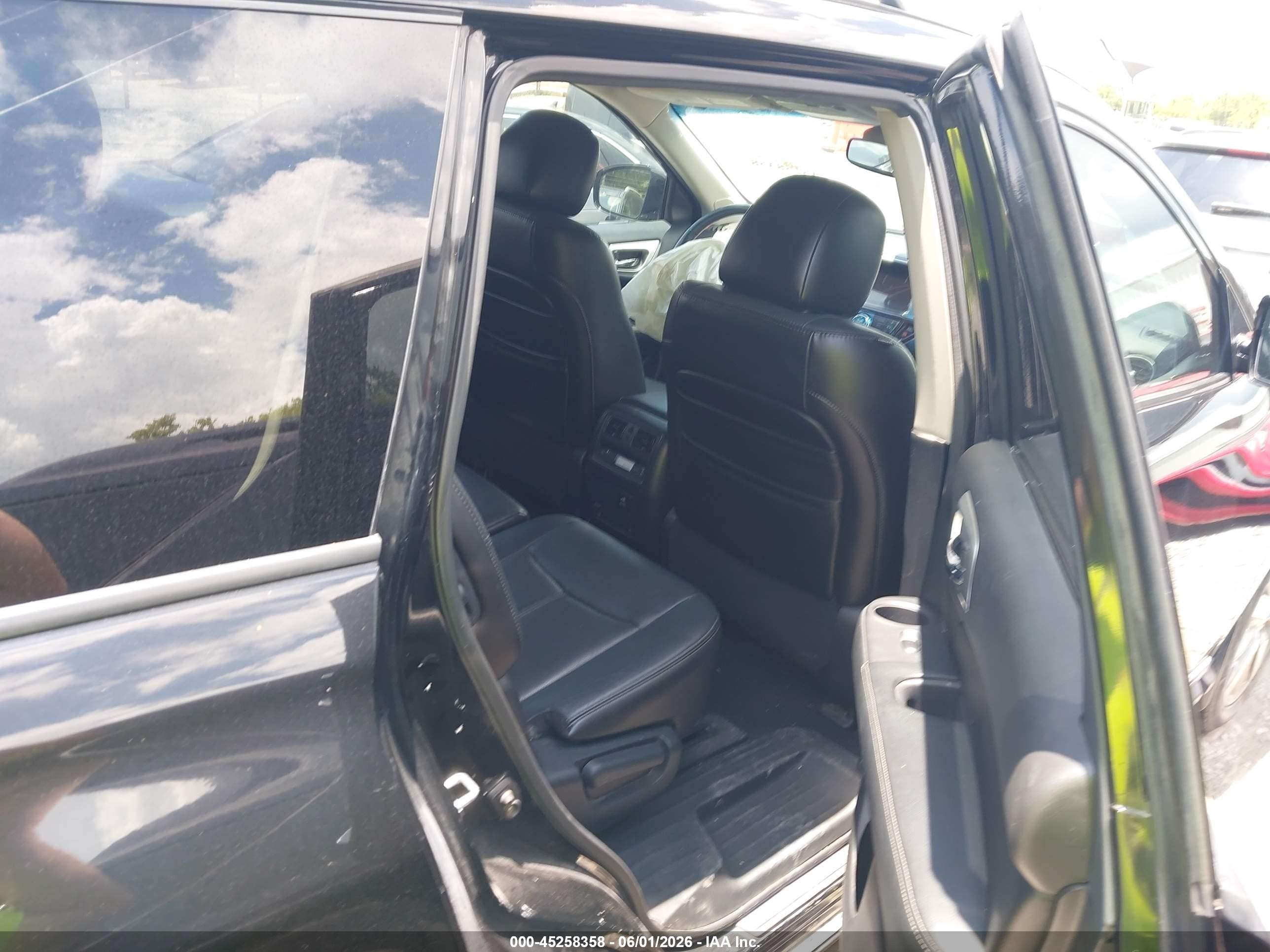 2013 Nissan Pathfinder Platinum Black vin: 5N1AR2MN2DC682911