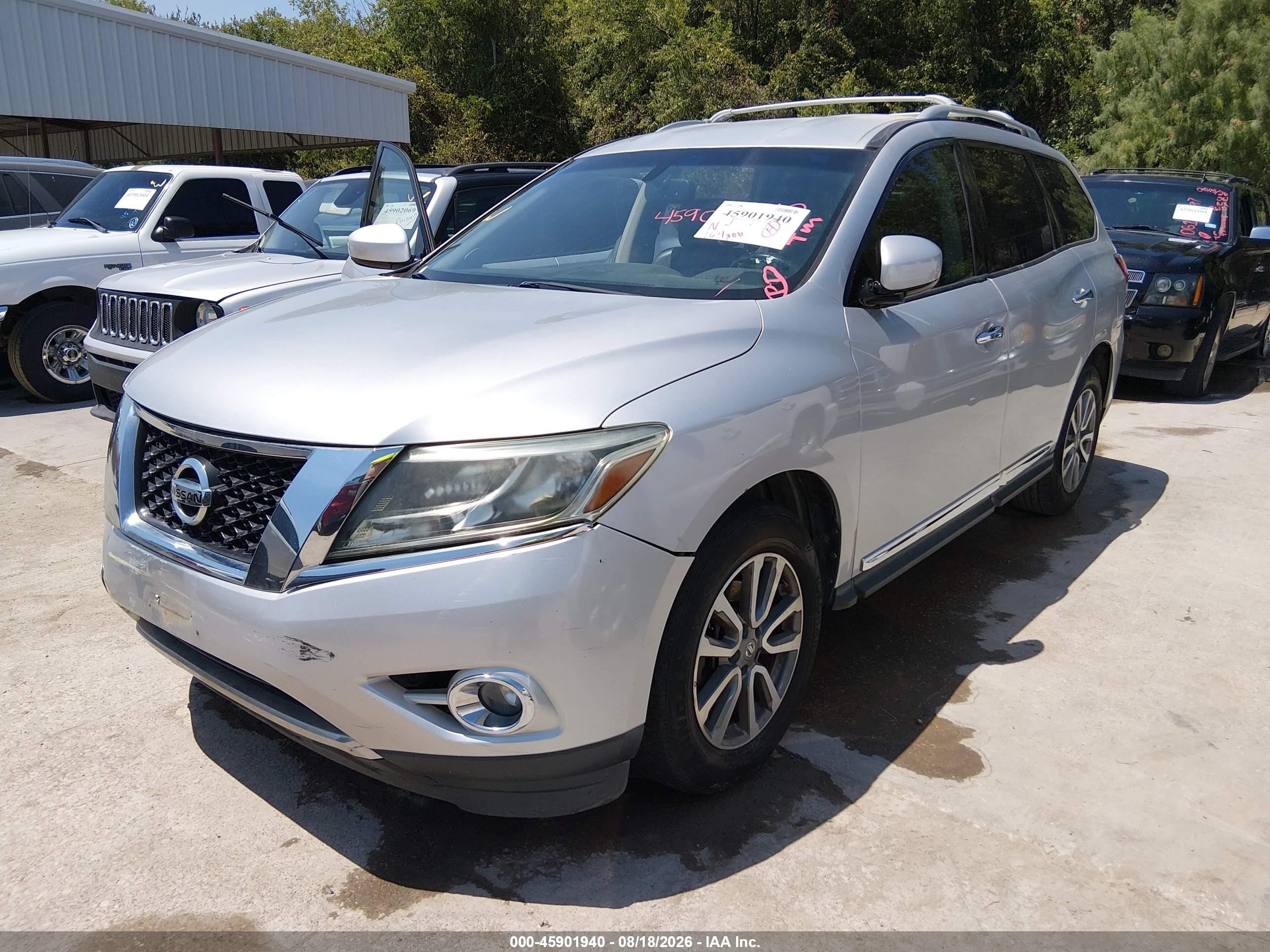 2014 Nissan Pathfinder Sl Серебряный vin: 5N1AR2MN2EC629742