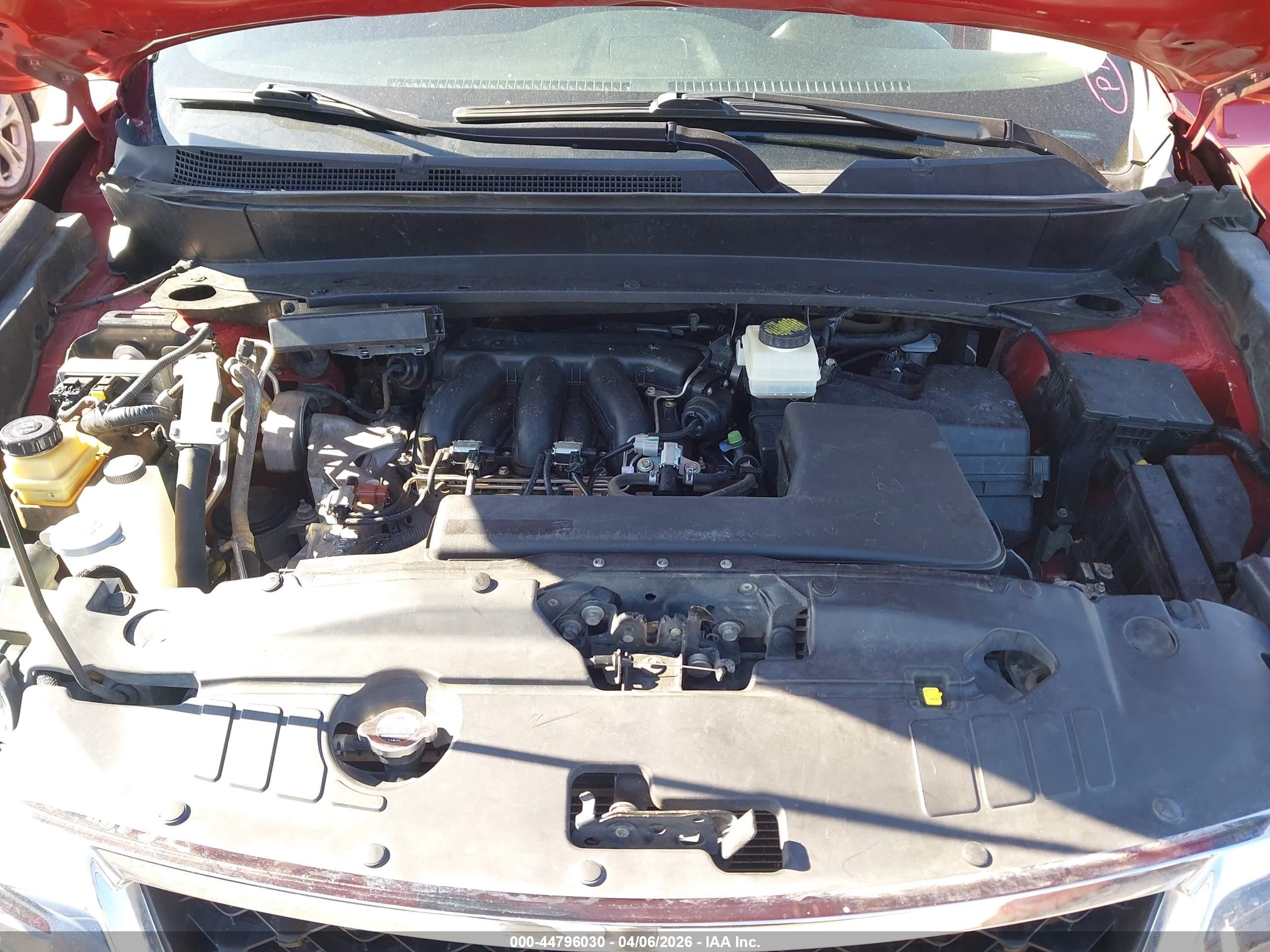 2014 Nissan Pathfinder S Red vin: 5N1AR2MN2EC669531