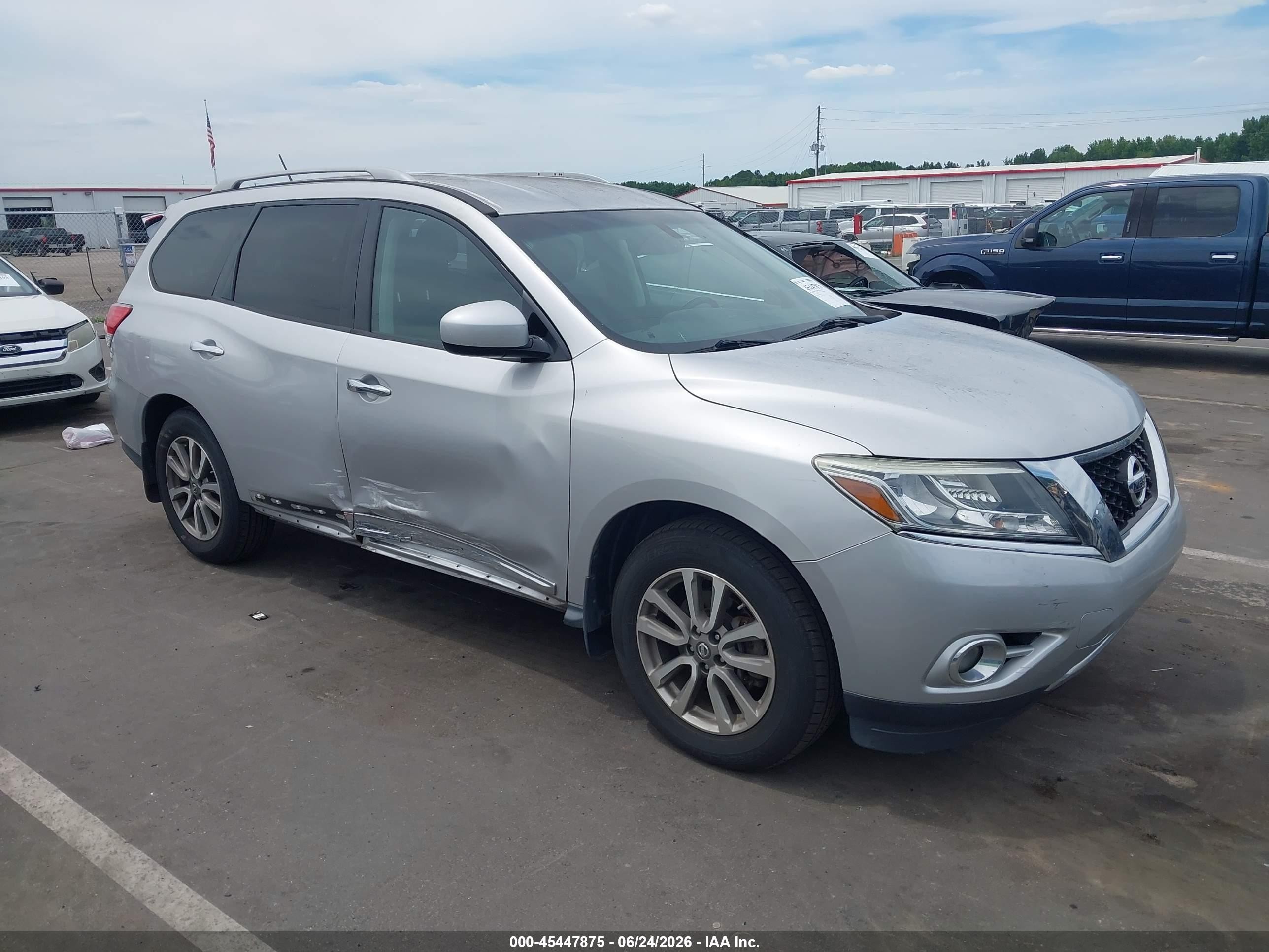 2014 Nissan Pathfinder Sl Silver vin: 5N1AR2MN2EC685891