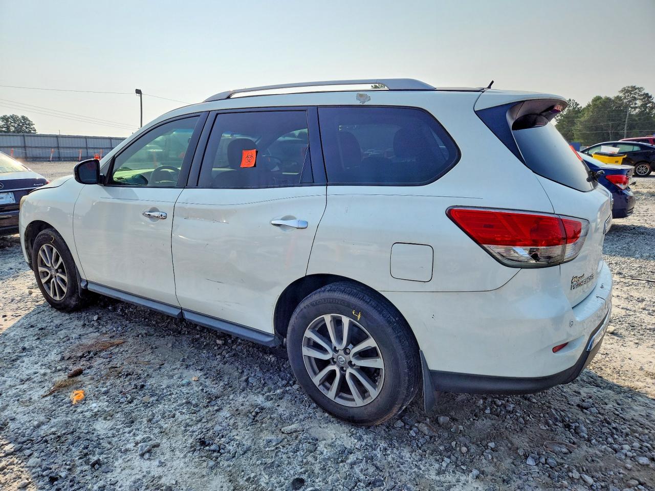 2014 Nissan Pathfinder Sv Белый vin: 5N1AR2MN2EC705654