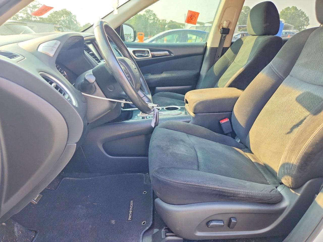 2014 Nissan Pathfinder Sv Белый vin: 5N1AR2MN2EC705654