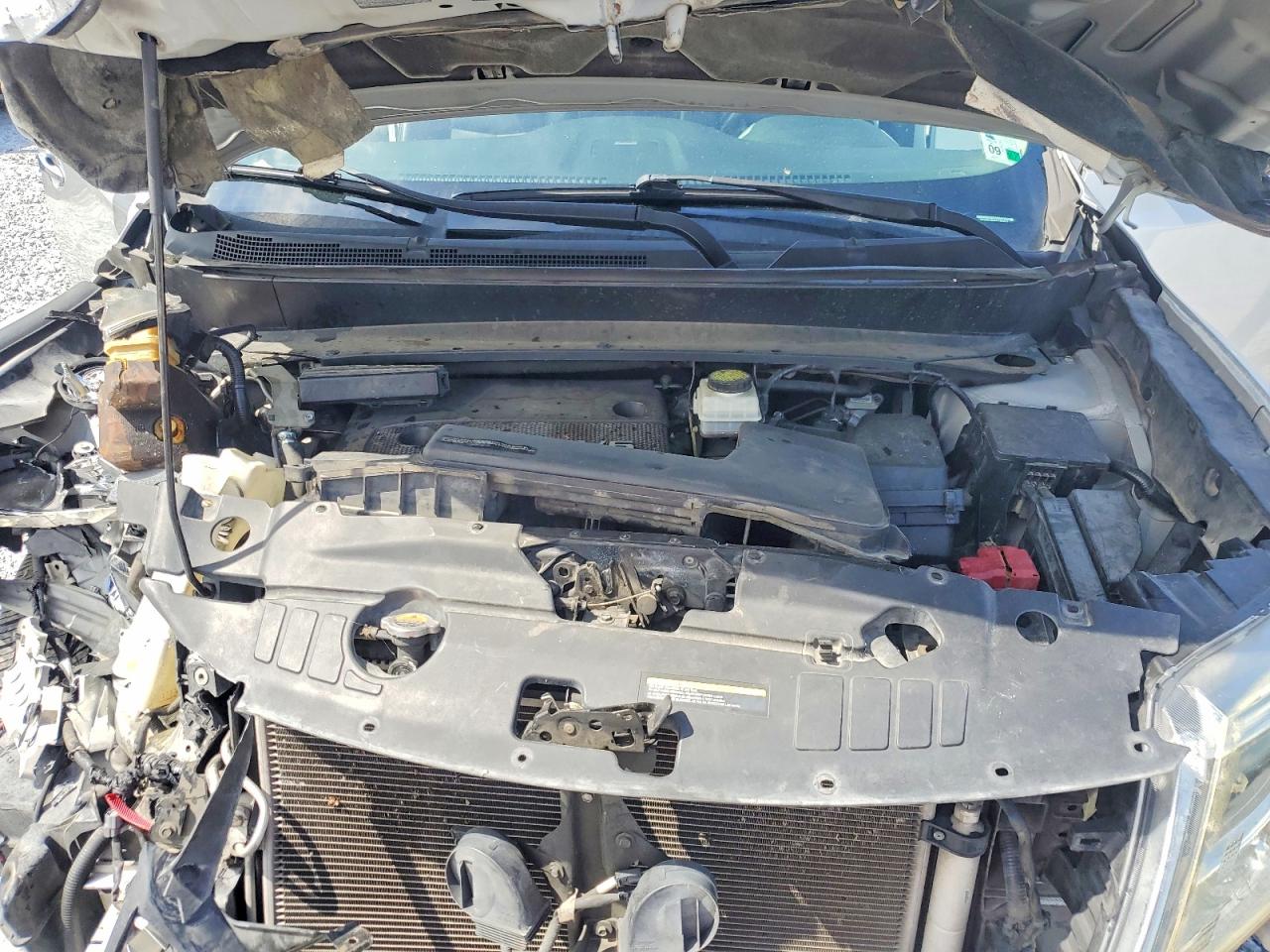 2014 Nissan Pathfinder S Серебряный vin: 5N1AR2MN2EC707517