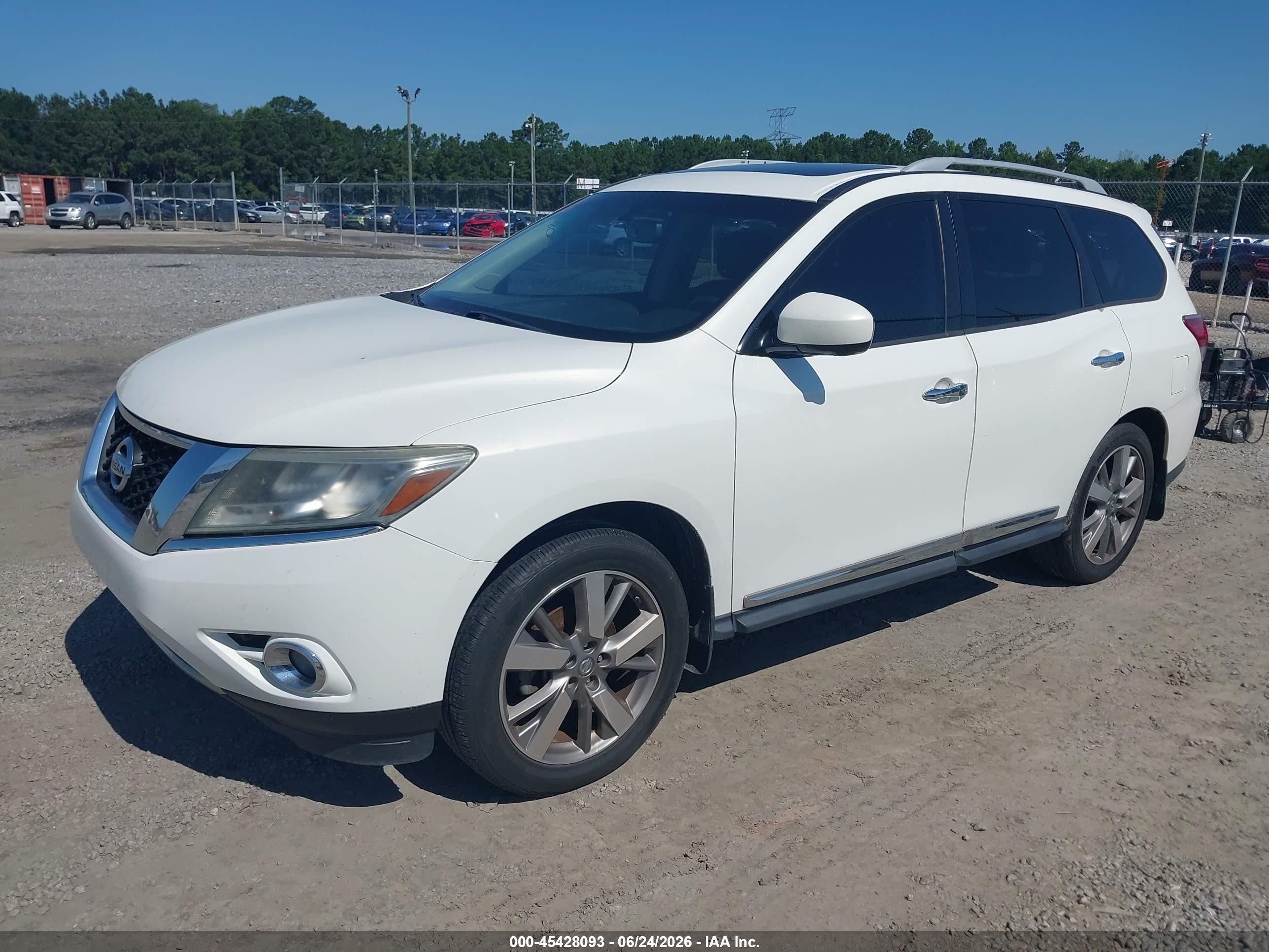 2014 Nissan Pathfinder Platinum White vin: 5N1AR2MN2EC716573