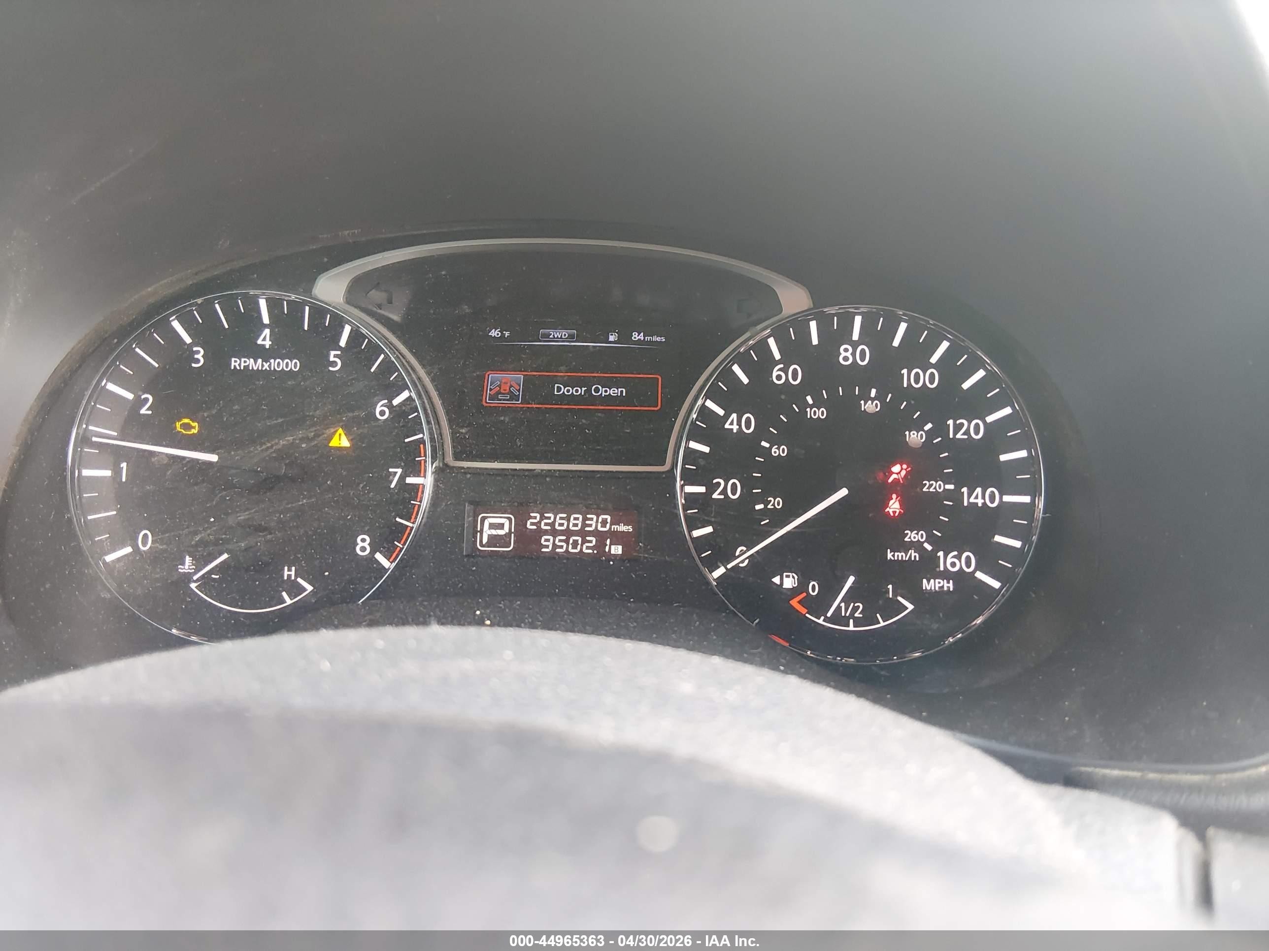 2015 Nissan Pathfinder Sv White vin: 5N1AR2MN2FC609492