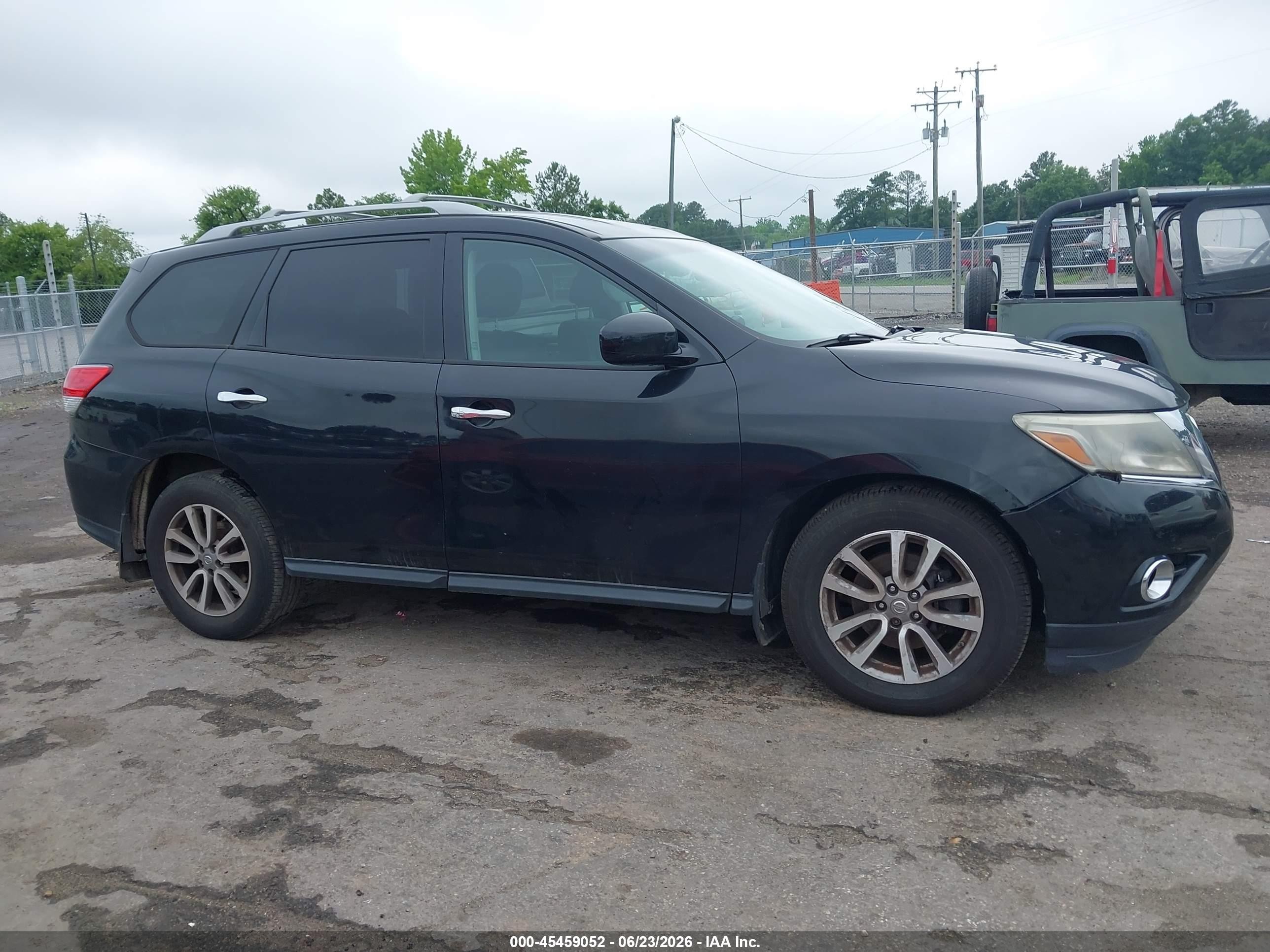 2015 Nissan Pathfinder Sv Black vin: 5N1AR2MN2FC611646