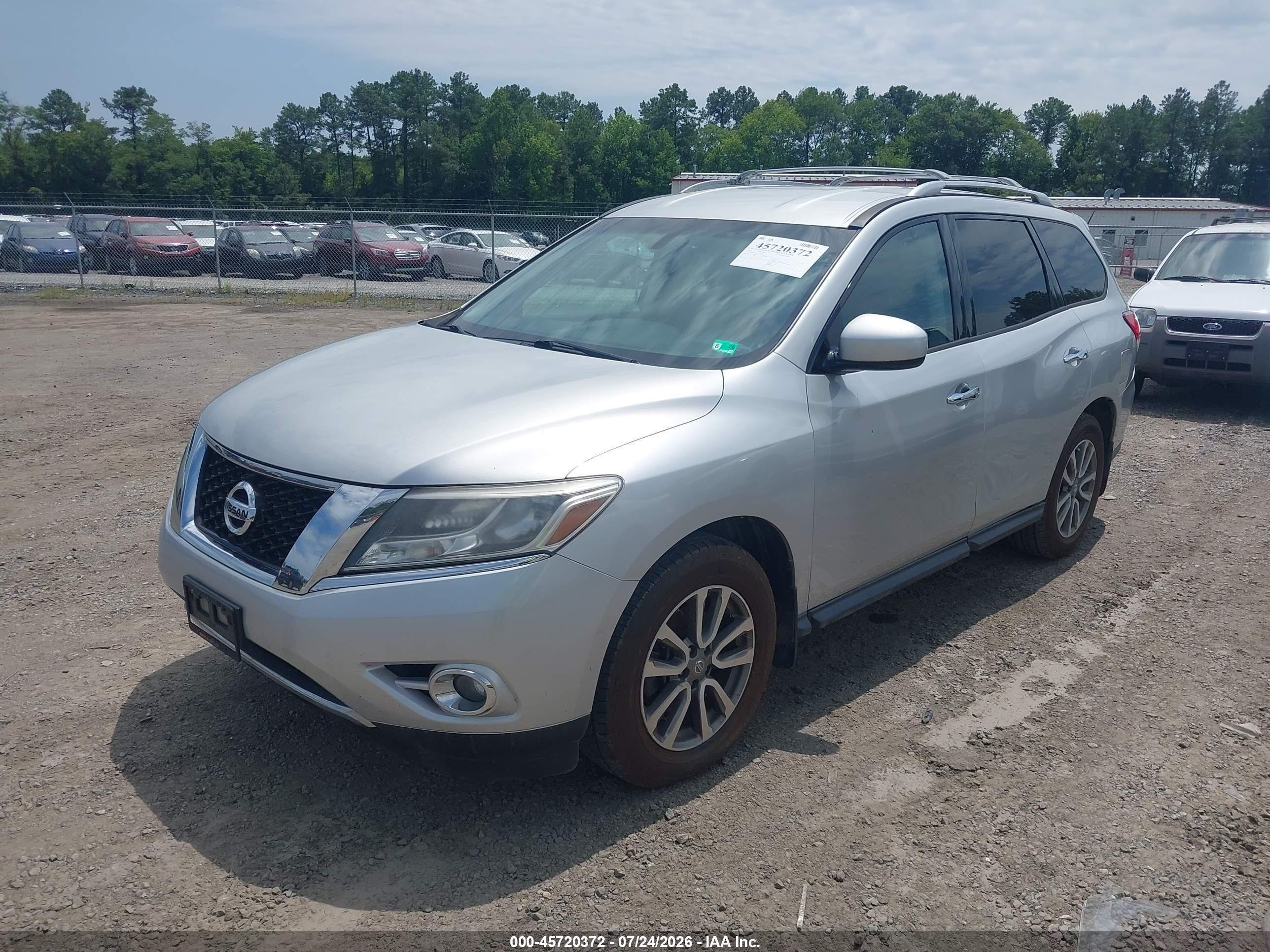 2015 Nissan Pathfinder Sv Silver vin: 5N1AR2MN2FC625577