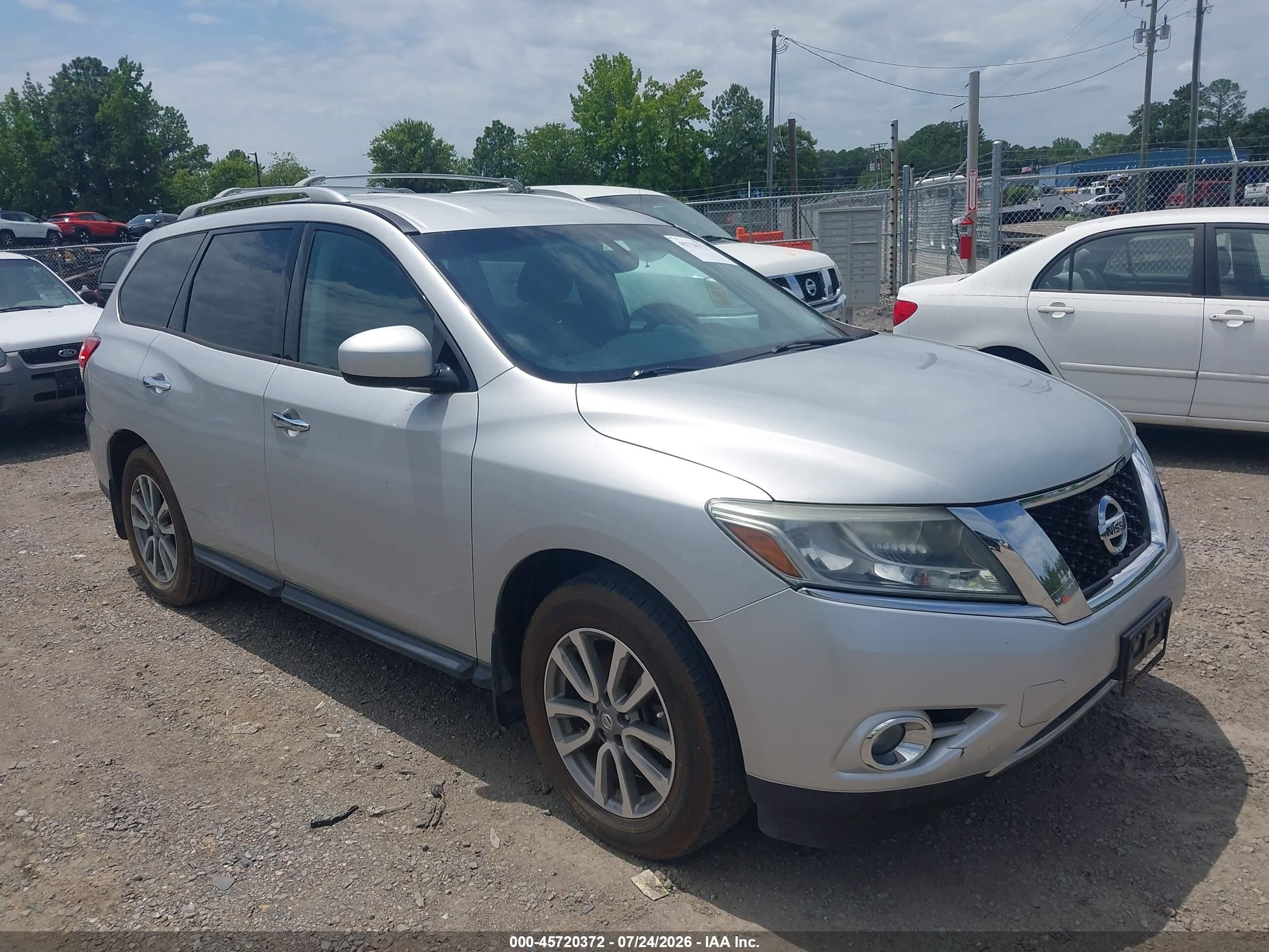 2015 Nissan Pathfinder Sv Silver vin: 5N1AR2MN2FC625577