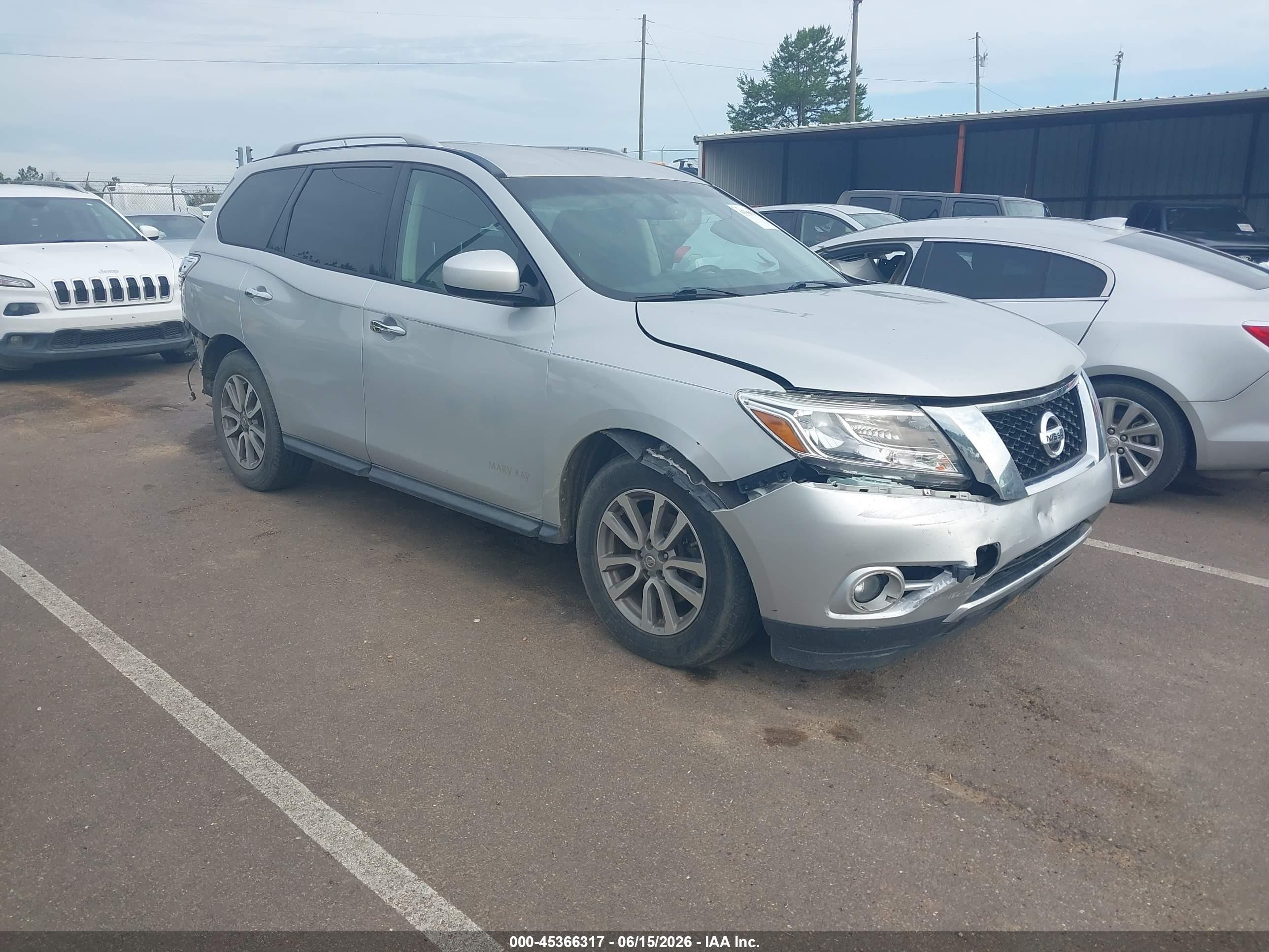 2015 Nissan Pathfinder Platinum/s/sl/sv Silver vin: 5N1AR2MN2FC632139
