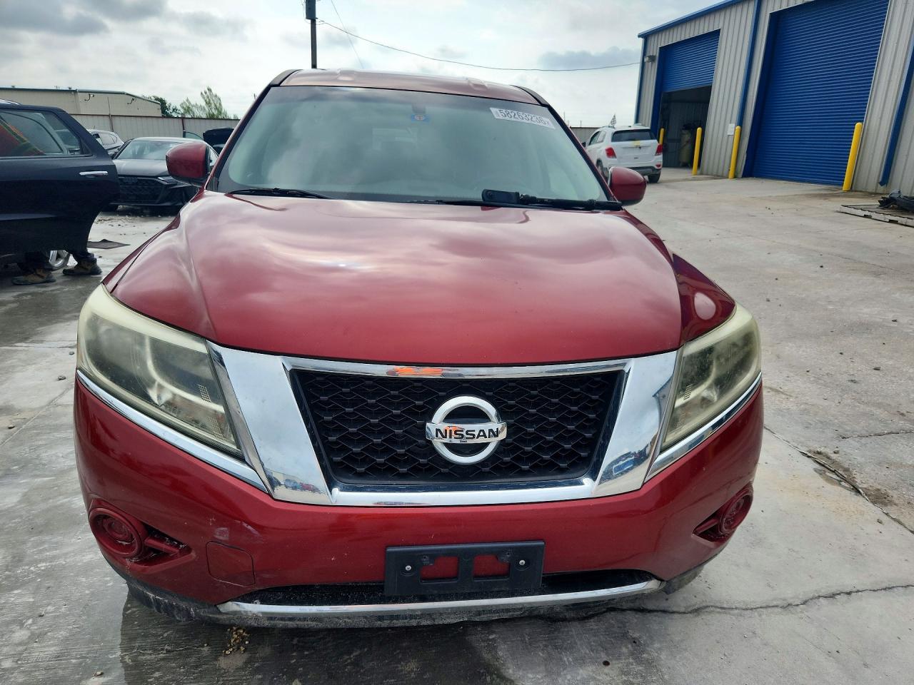 2015 Nissan Pathfinder S Red vin: 5N1AR2MN2FC642556
