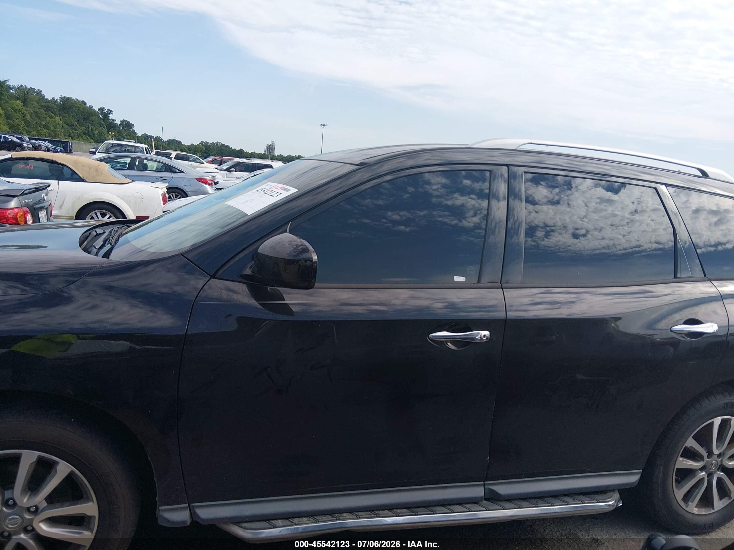 2015 Nissan Pathfinder Platinum/s/sl/sv Black vin: 5N1AR2MN2FC647725