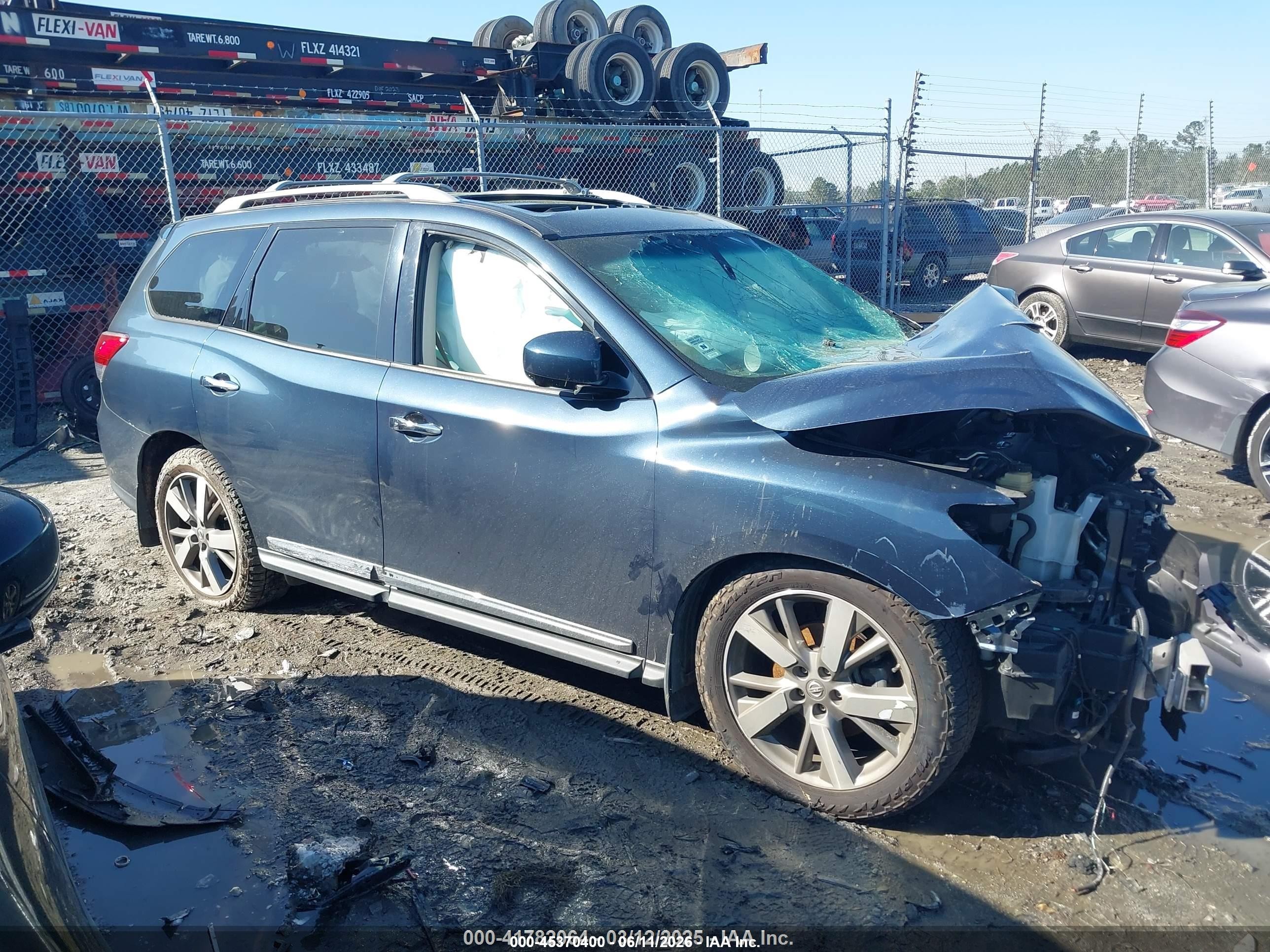 2015 Nissan Pathfinder Platinum Черный vin: 5N1AR2MN2FC654433