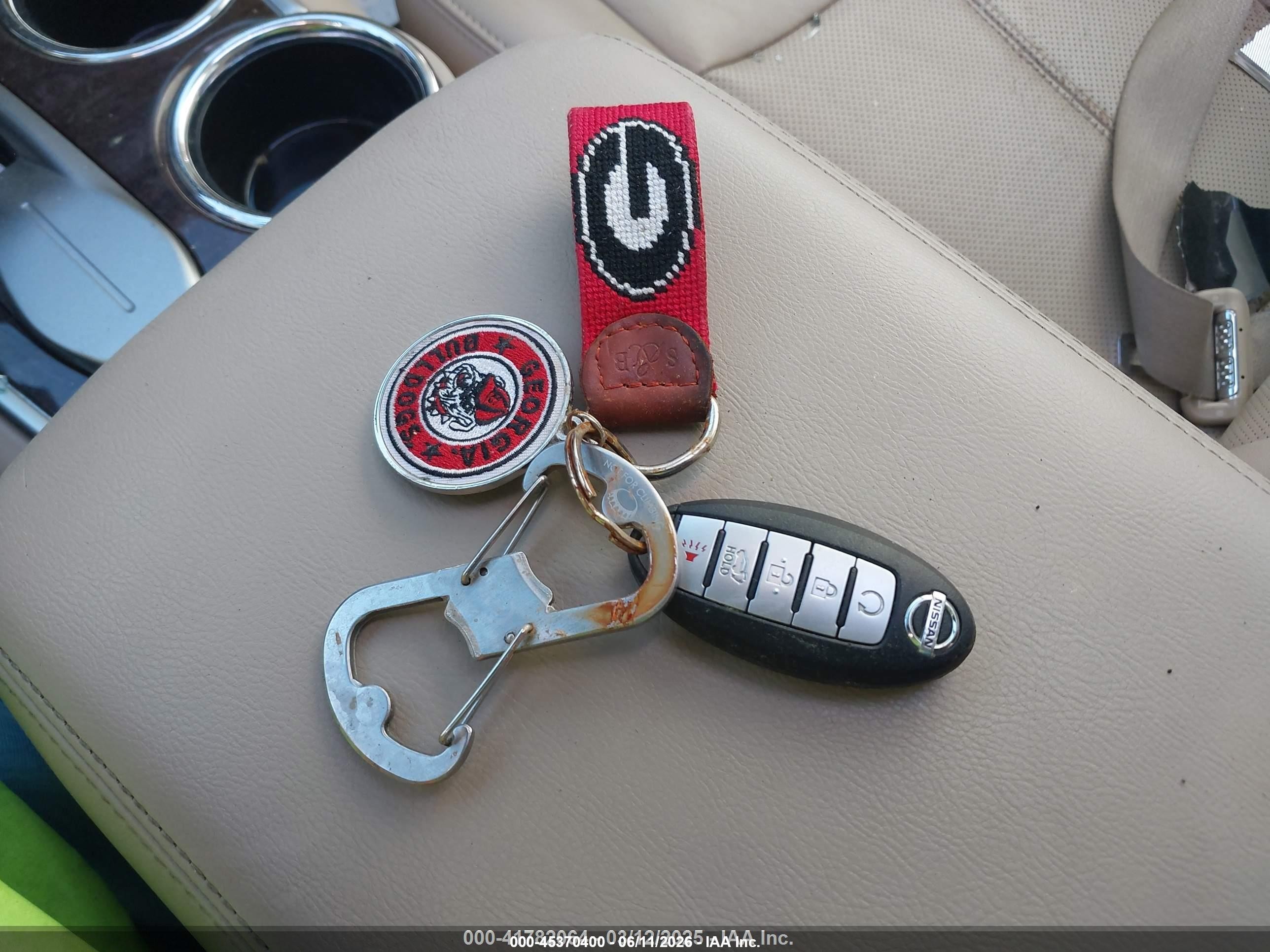 2015 Nissan Pathfinder Platinum Черный vin: 5N1AR2MN2FC654433